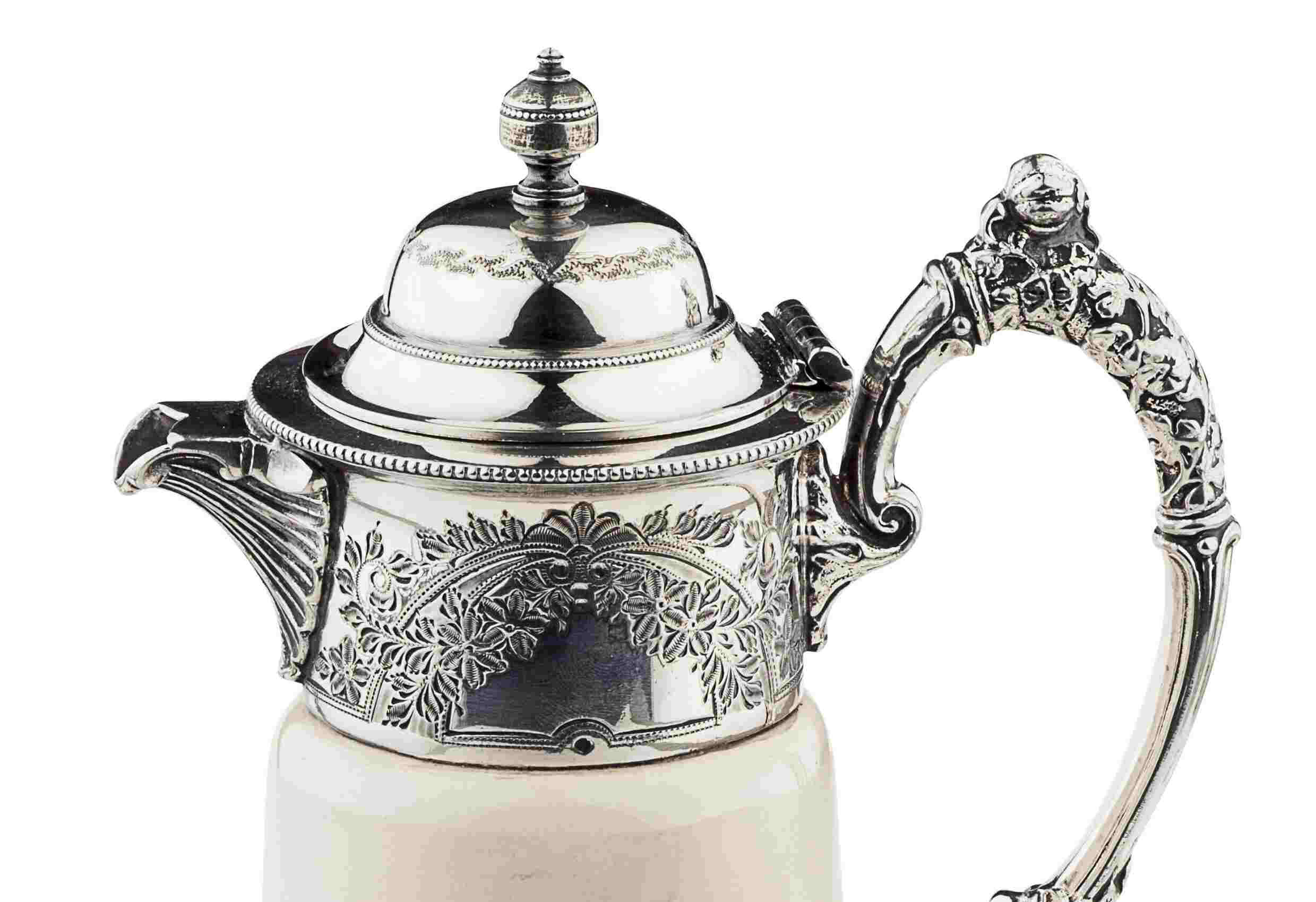 GOLFING INTEREST - A Macintyres claret jug