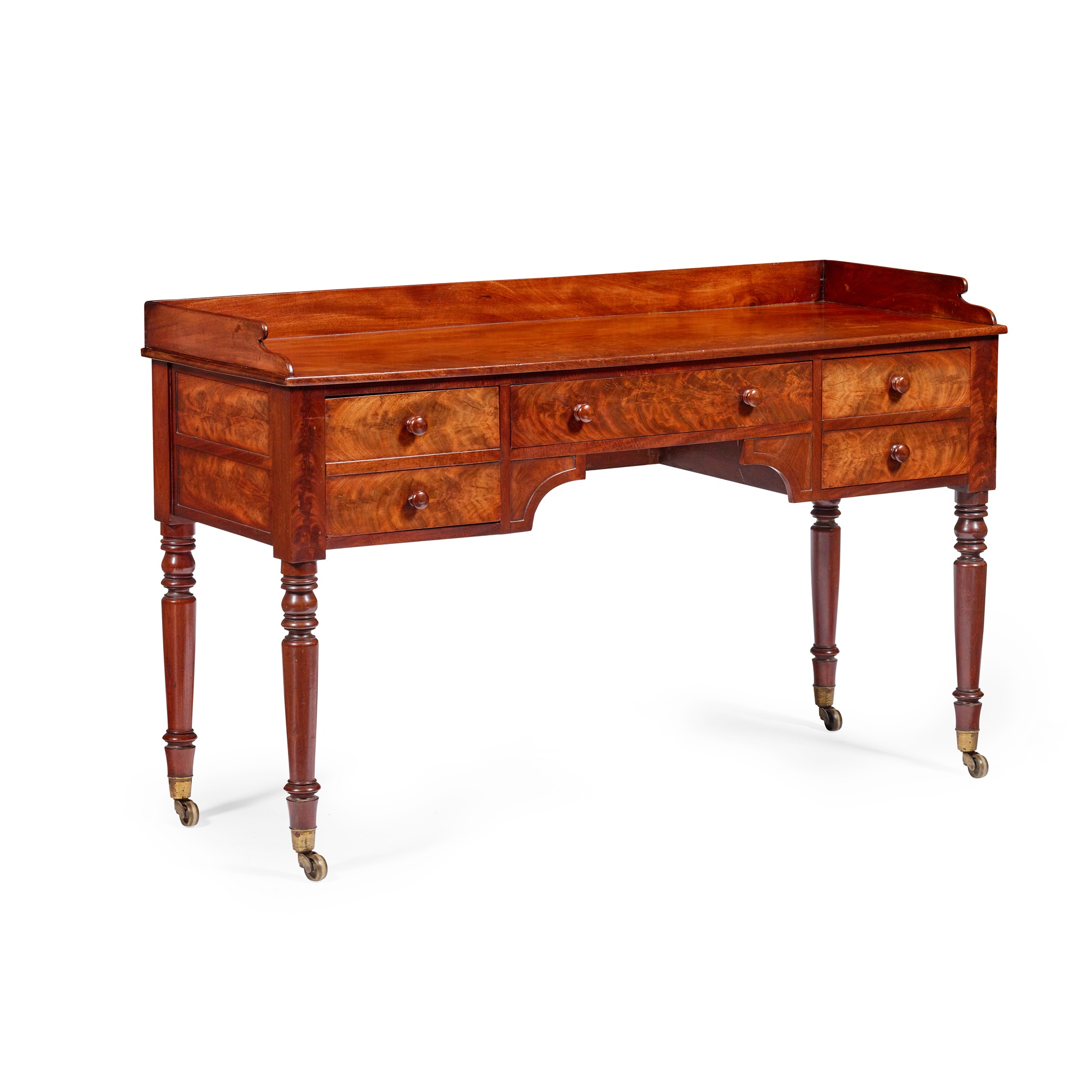 VICTORIAN MAHOGANY DRESSING TABLE