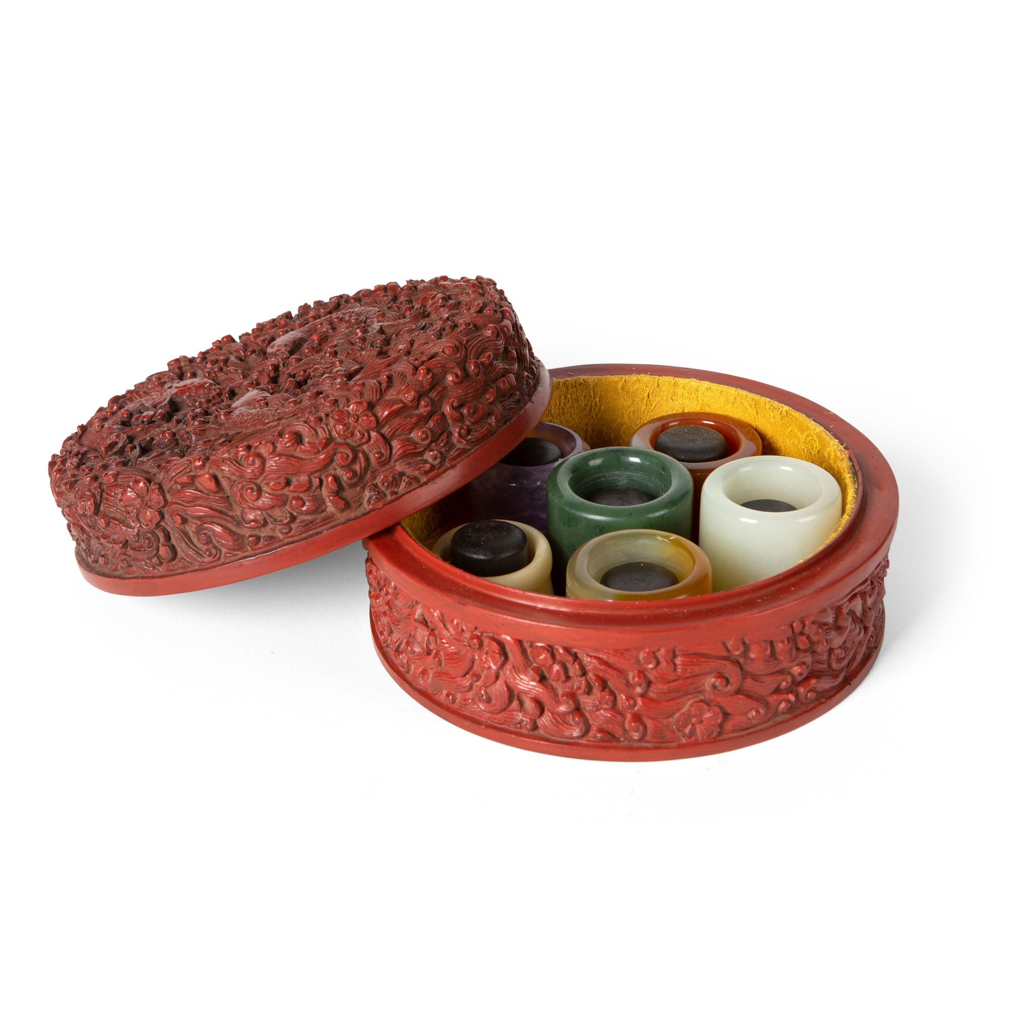 GROUP OF FIVE THUMB RINGS