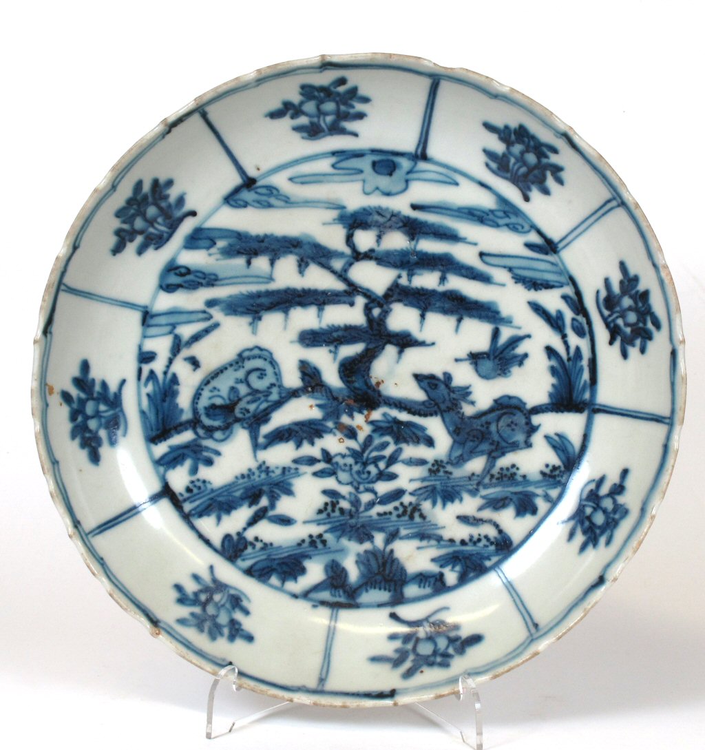 CHINESE BLUE AND WHITE PLATE