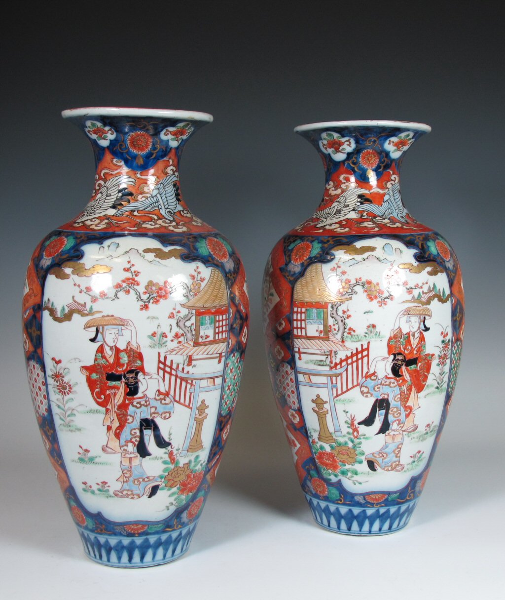 A pair of Japanese Imari vases, Meiji Period