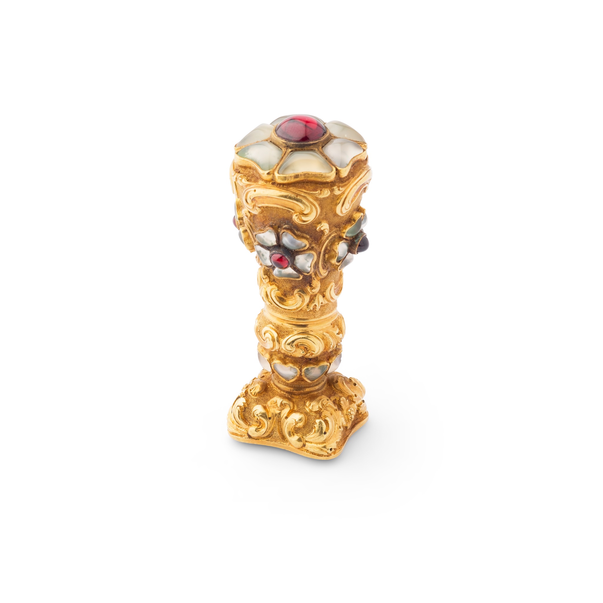 A VICTORIAN BLOODSTONE, AGATE AND GARNET MOUNTED GOLD DESK SEAL, CIRCA 1860