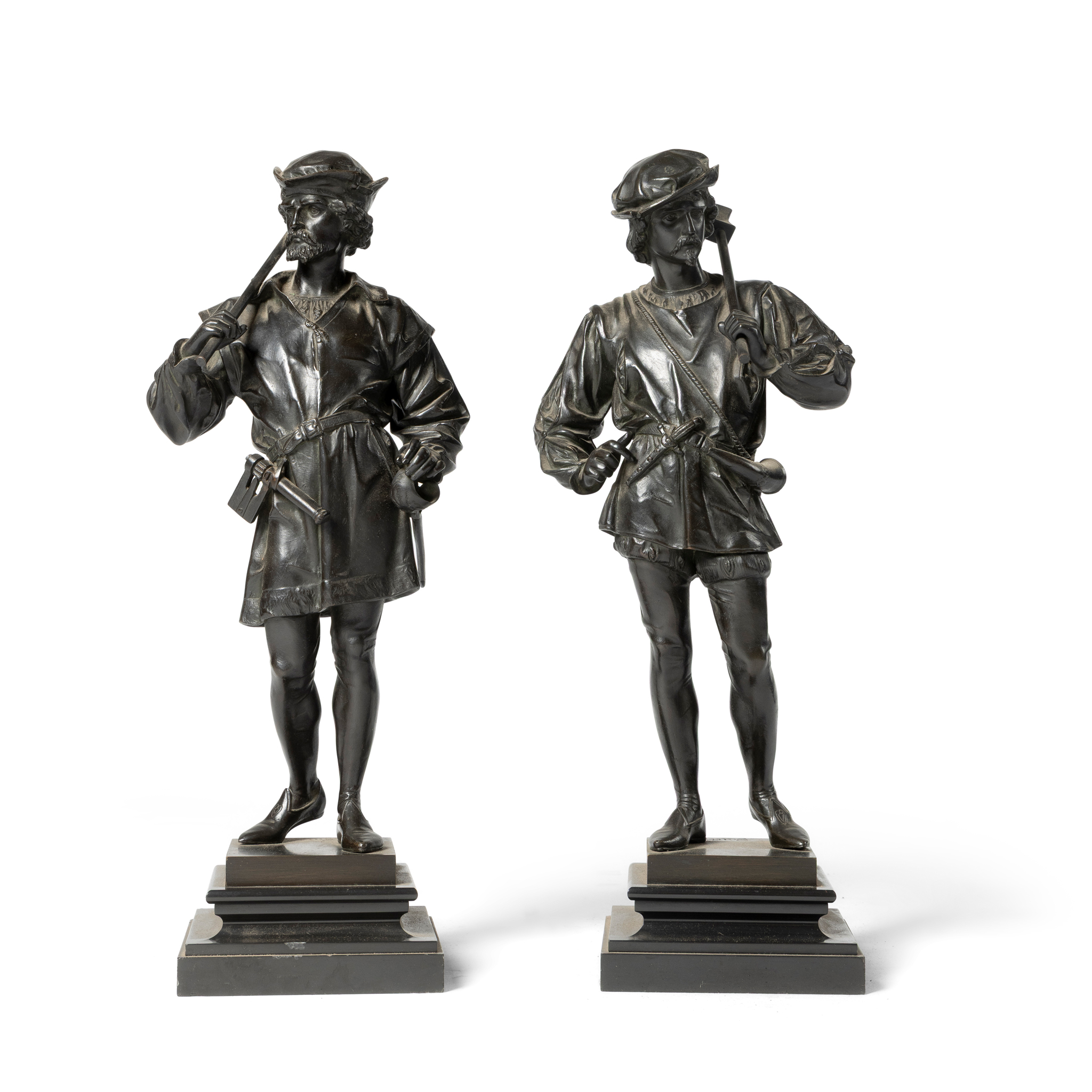 A PAIR OF BRONZE HUNTSMEN, ANATOLE-JEAN GUILLOT (FRENCH 1865-1911)