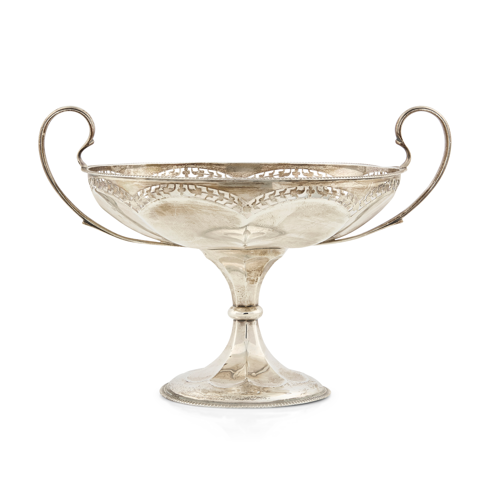 A GEORGE V TWIN-HANDLED COMPORT
