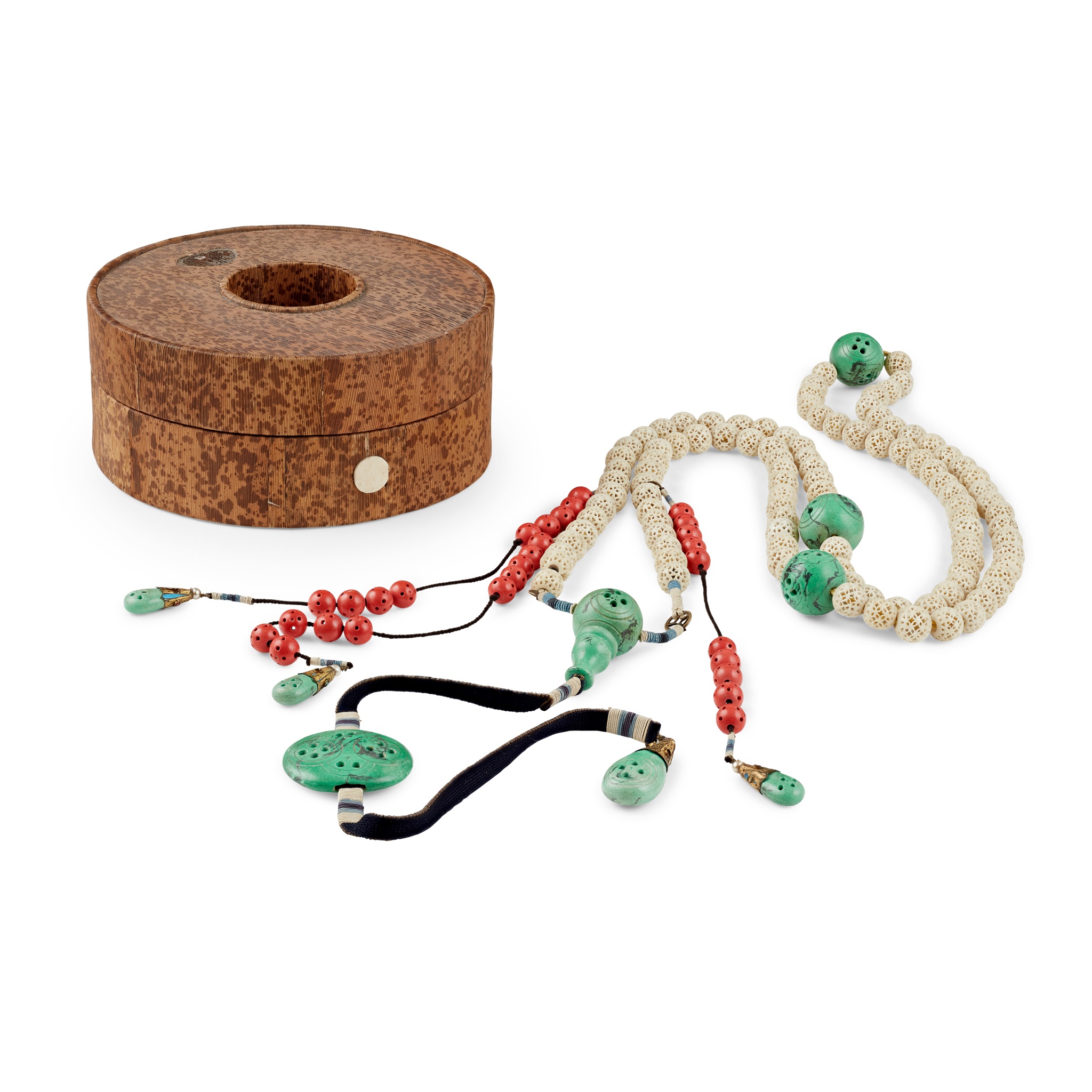 RETICULATED IVORY COURT NECKLACE