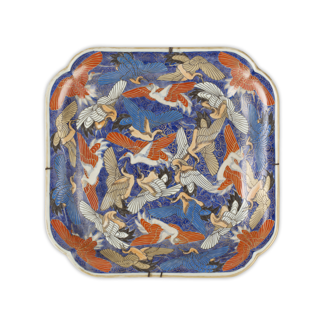 JAPANESE IMARI PORCELAIN CHARGER