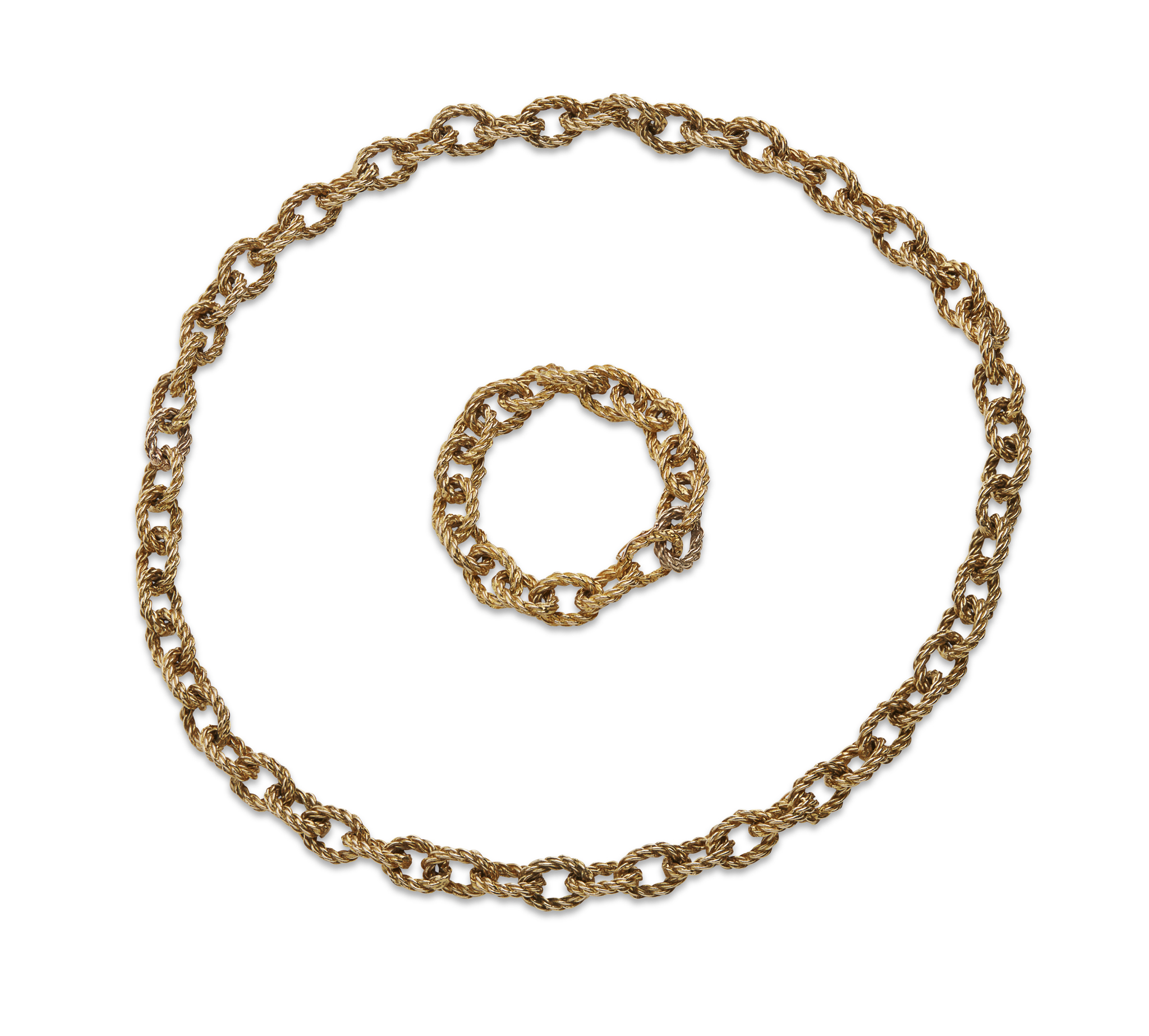 A textured link necklace and bracelet