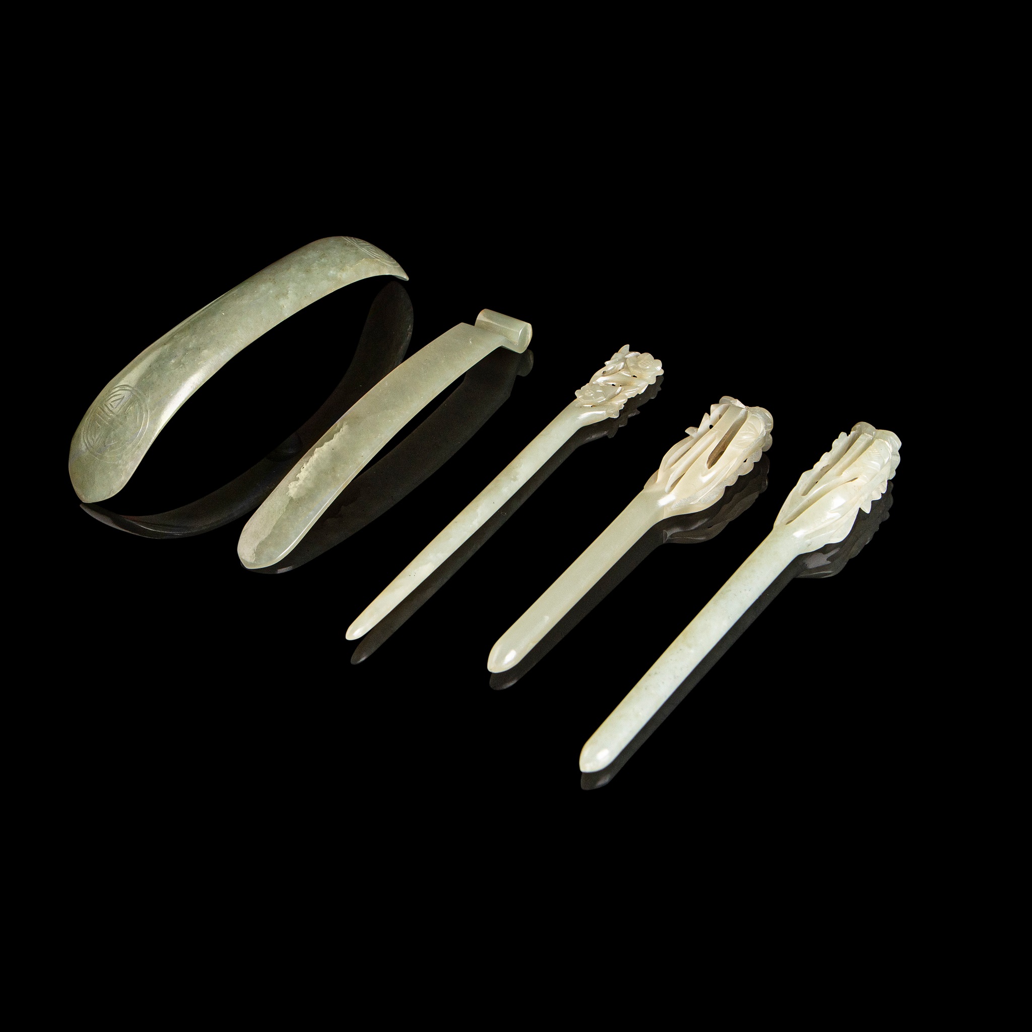 GROUP OF FIVE JADE HAIR ORNAMENTS