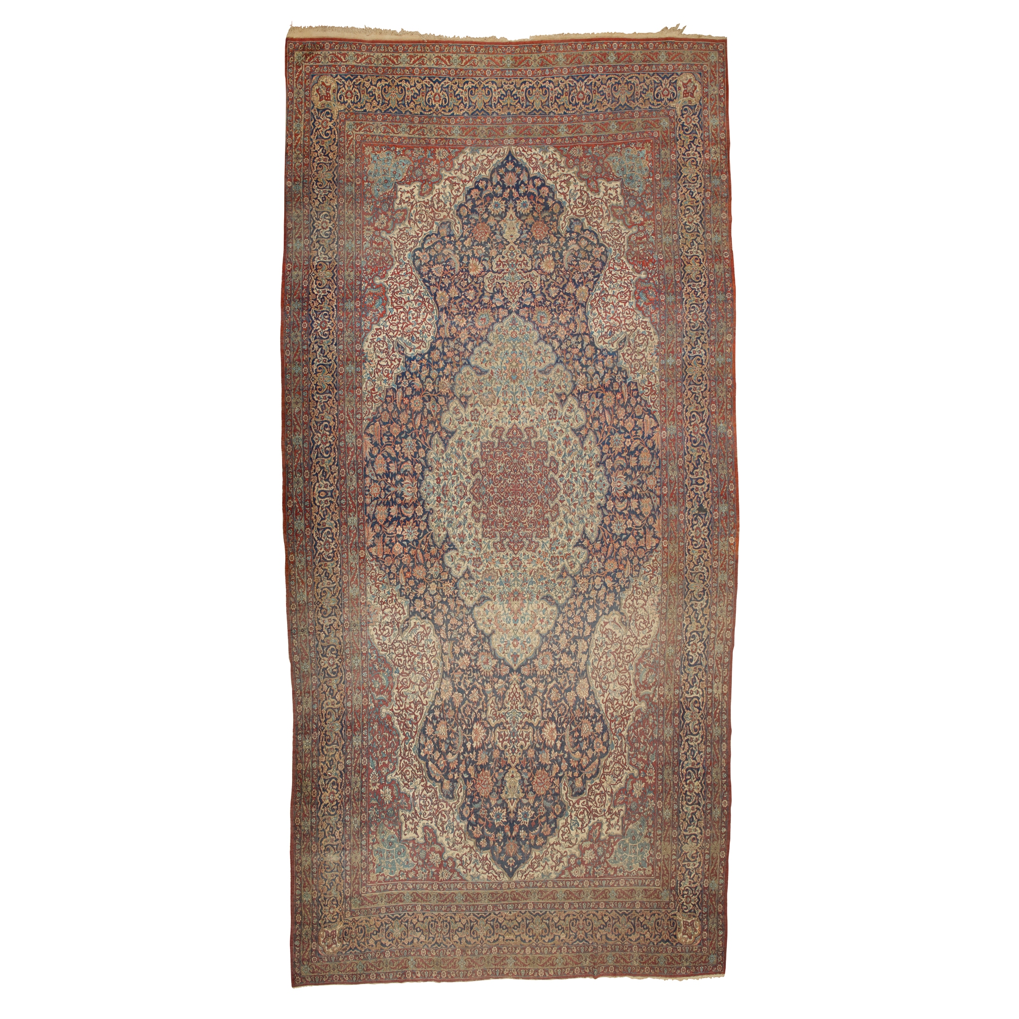 LARGE ISFAHAN CARPET