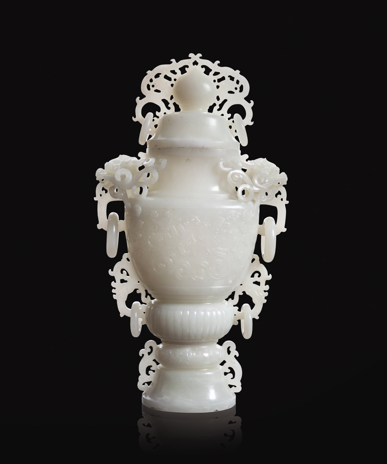 ARCHAIC STYLE WHITE JADE VASE AND COVER
