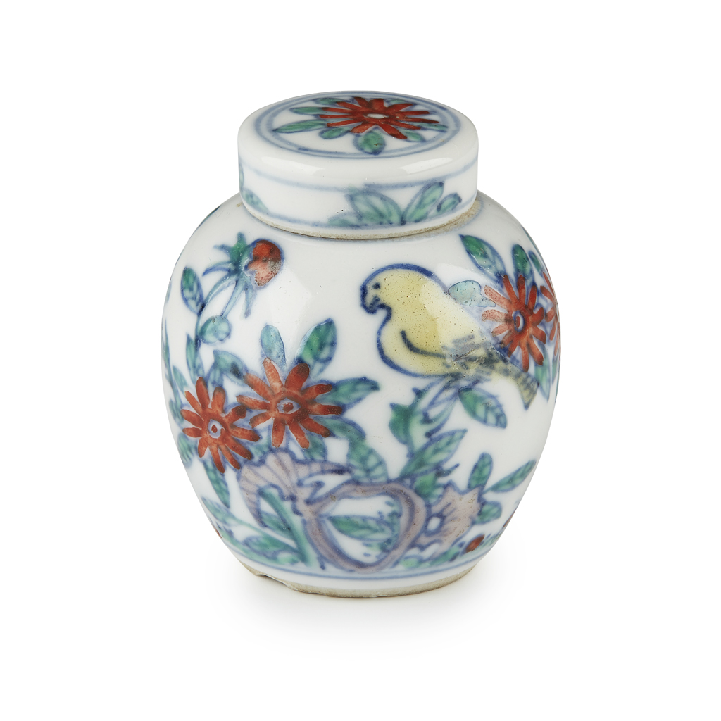 MINIATURE DOUCAI JAR AND COVER