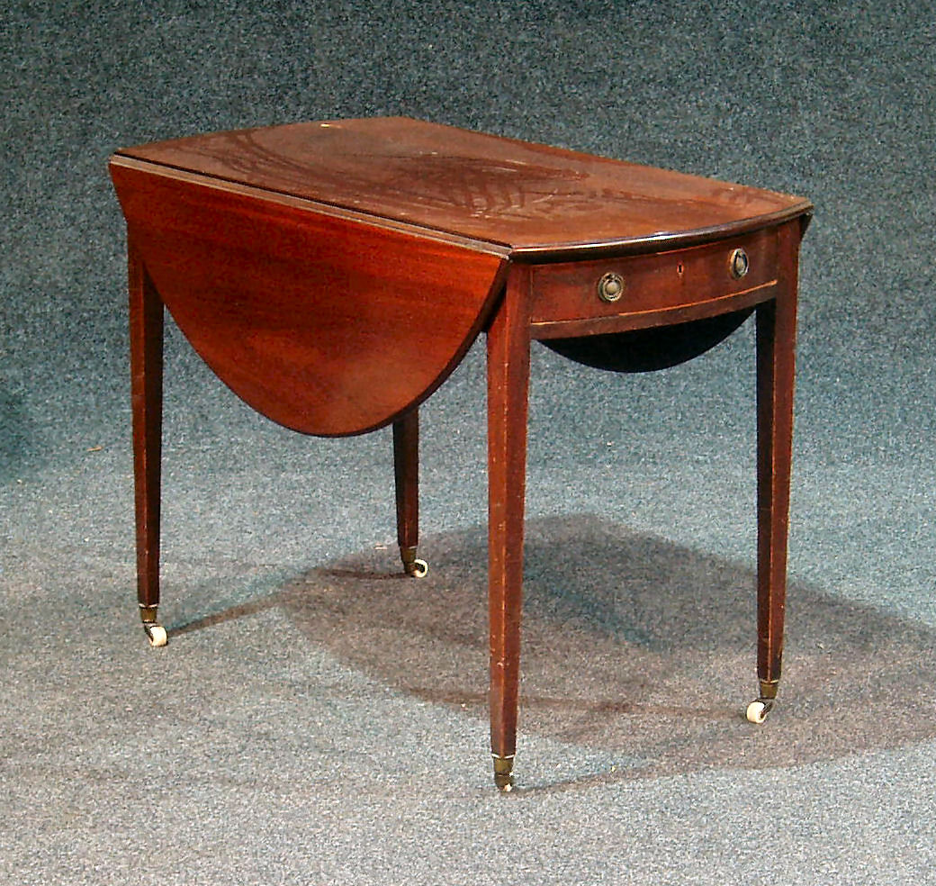 A Regency style mahogany drop leaf table,