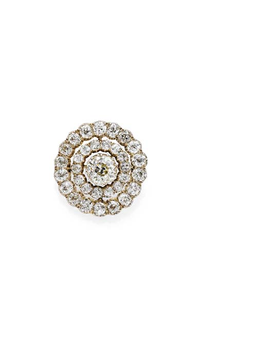 A Victorian diamond set brooch/pendant,