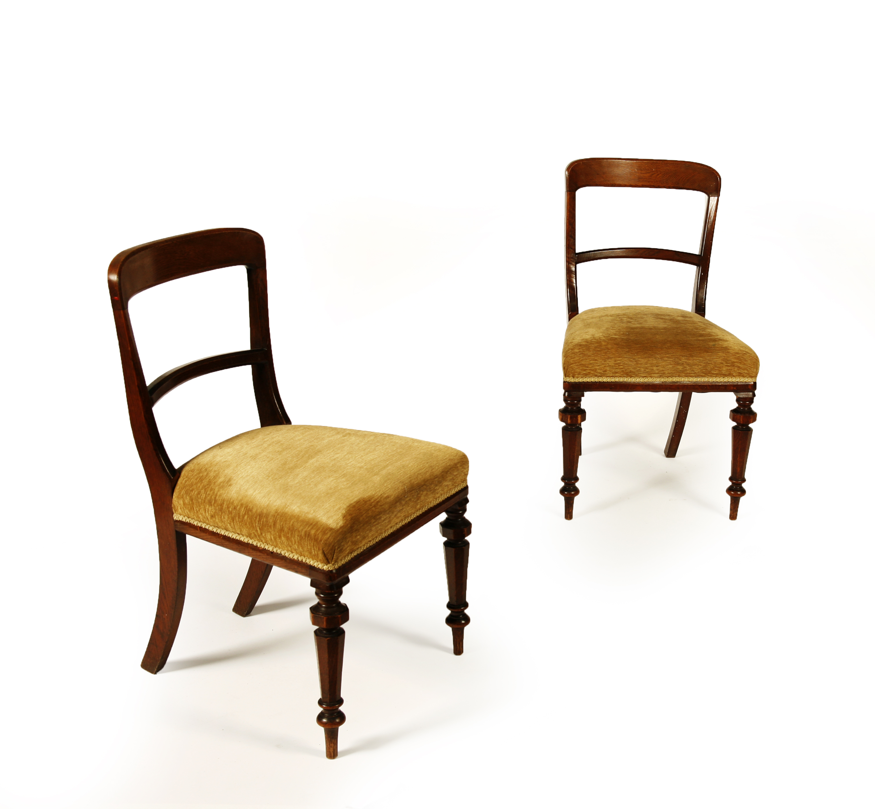 SET OF EIGHT LATE VICTORIAN OAK DINING CHAIRS