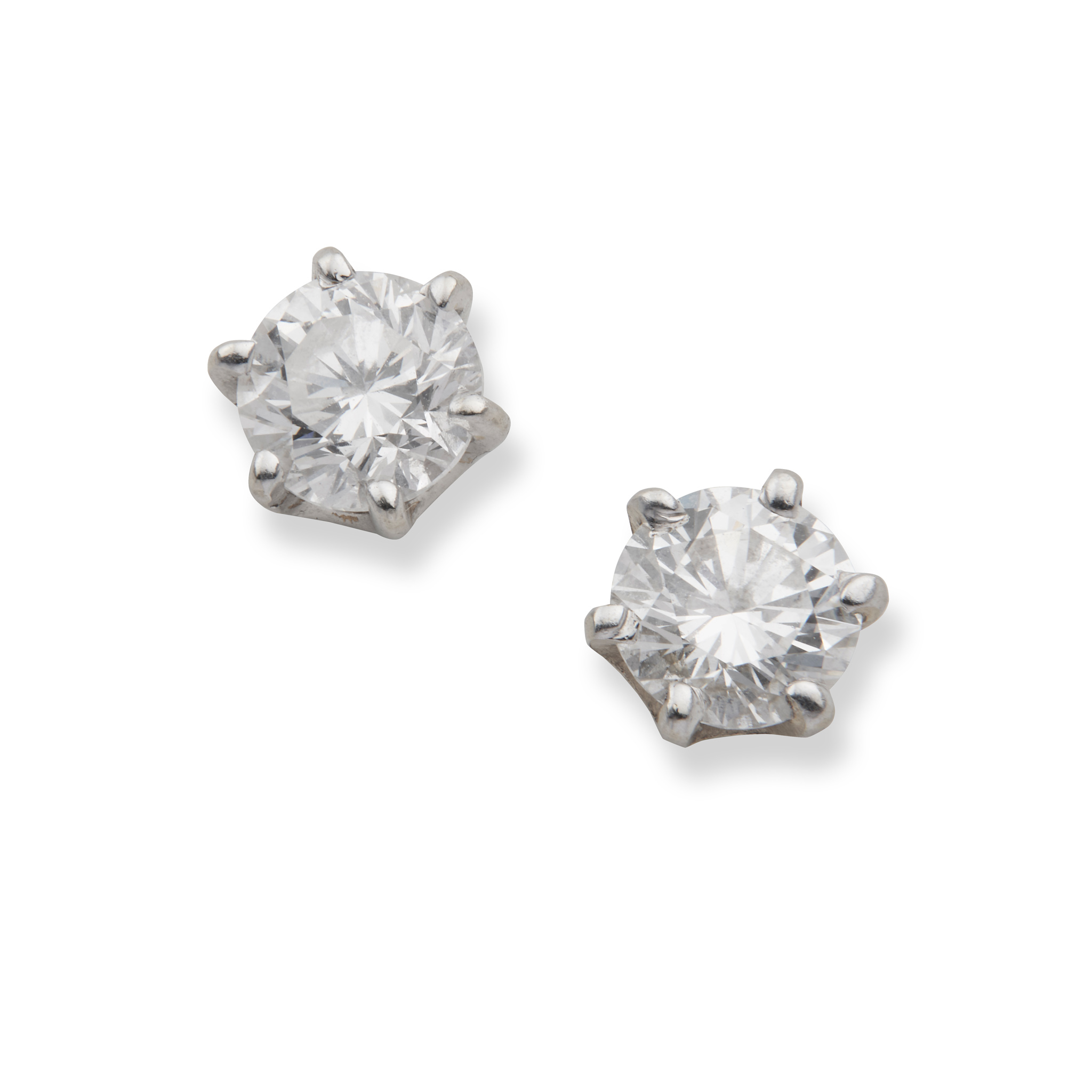 A pair of diamond earstuds