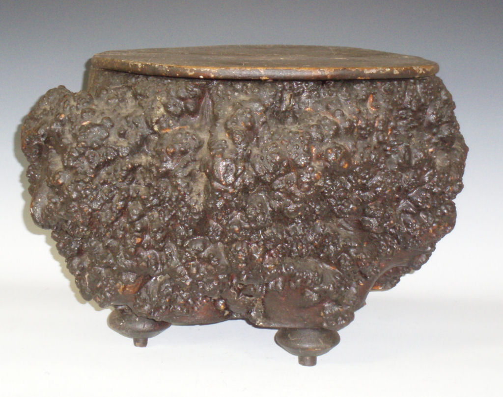 A large 19th century rootwood table snuff box