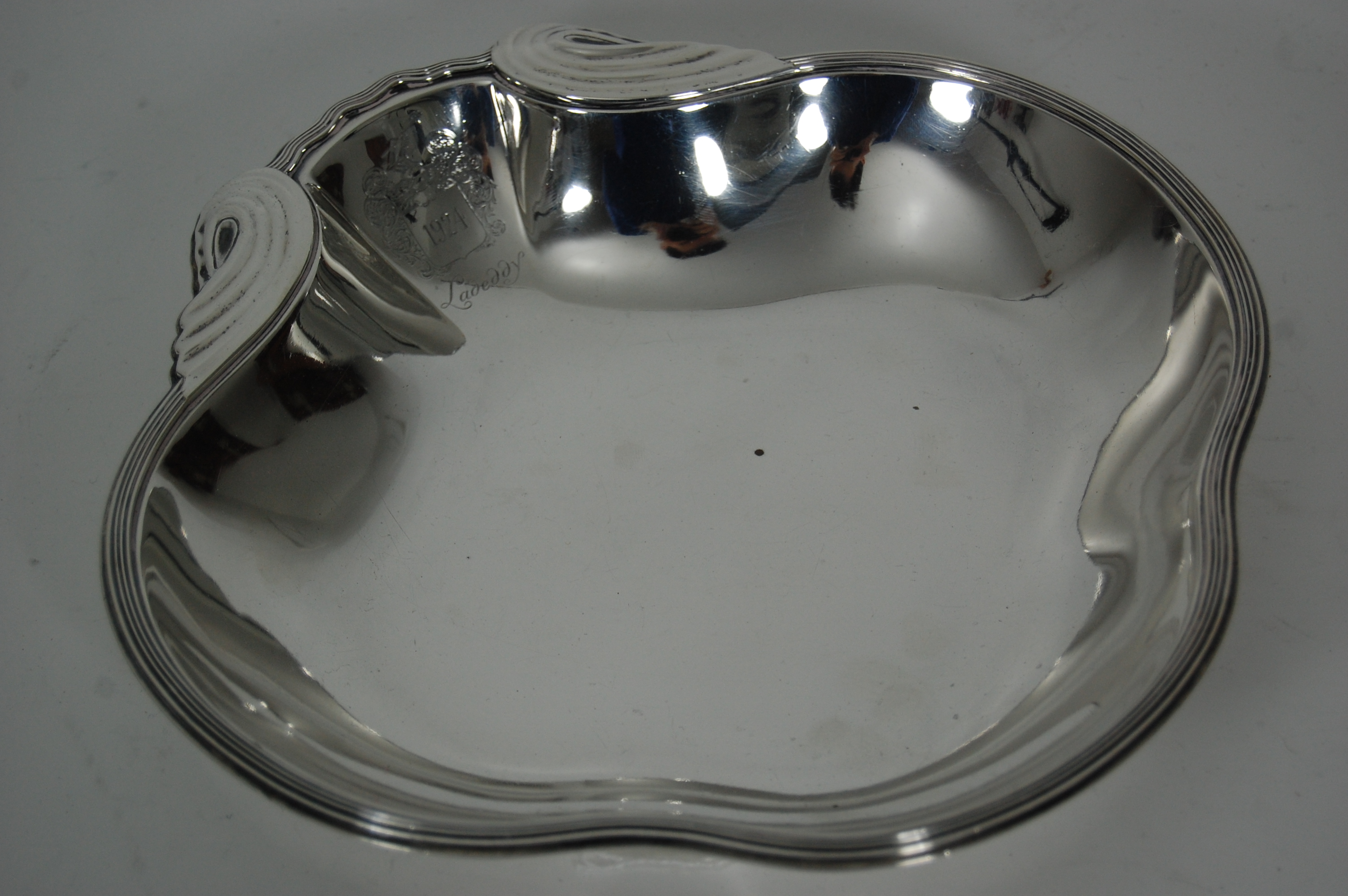 An Edwardian serving dish