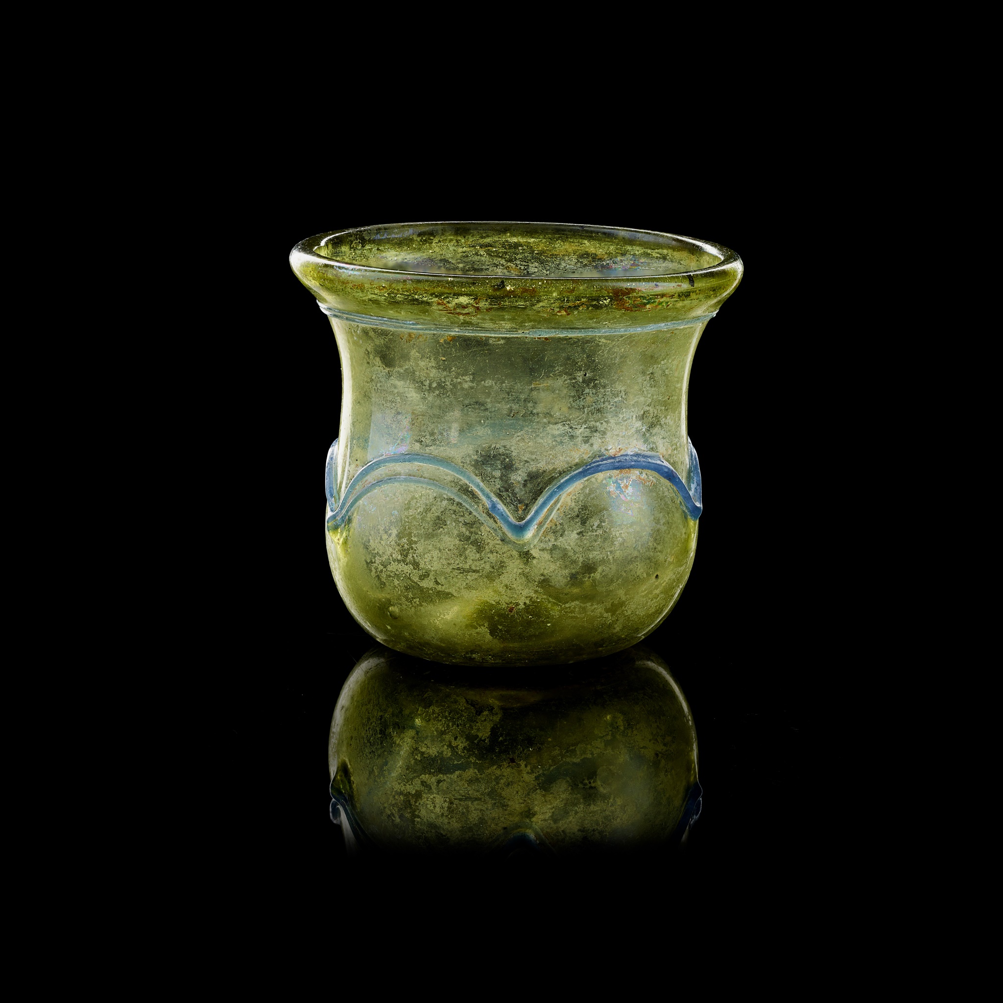 ROMAN TRAILED GLASS BEAKER