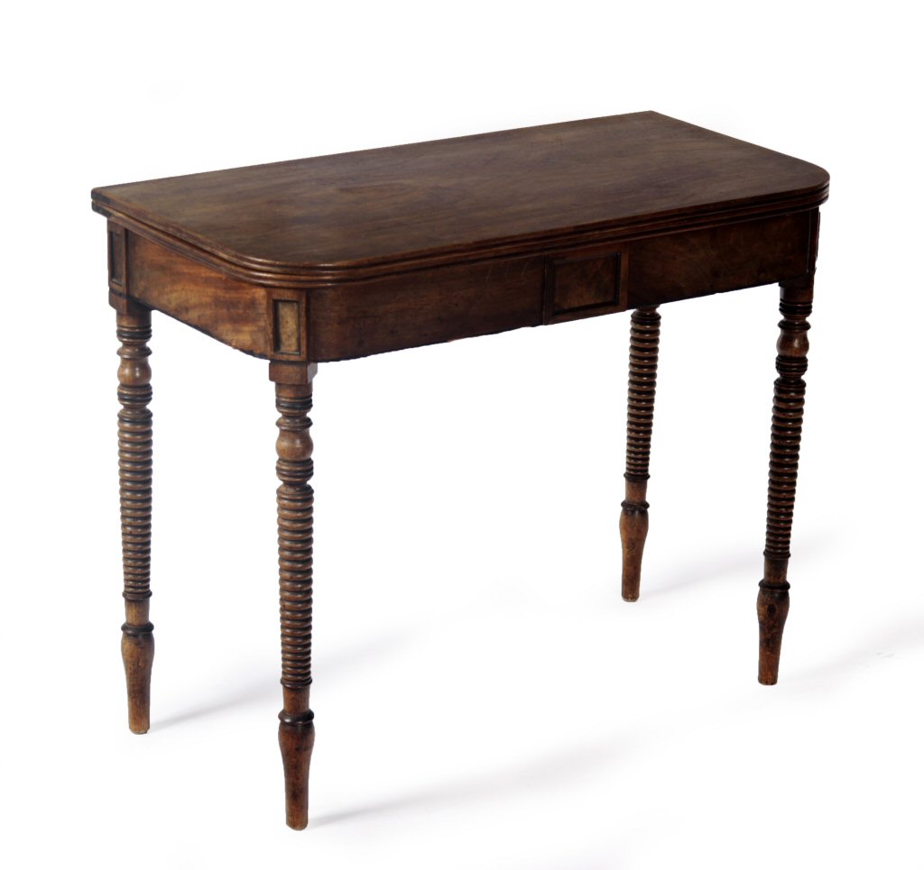 GEORGE III MAHOGANY FOLD OVER TEA TABLE