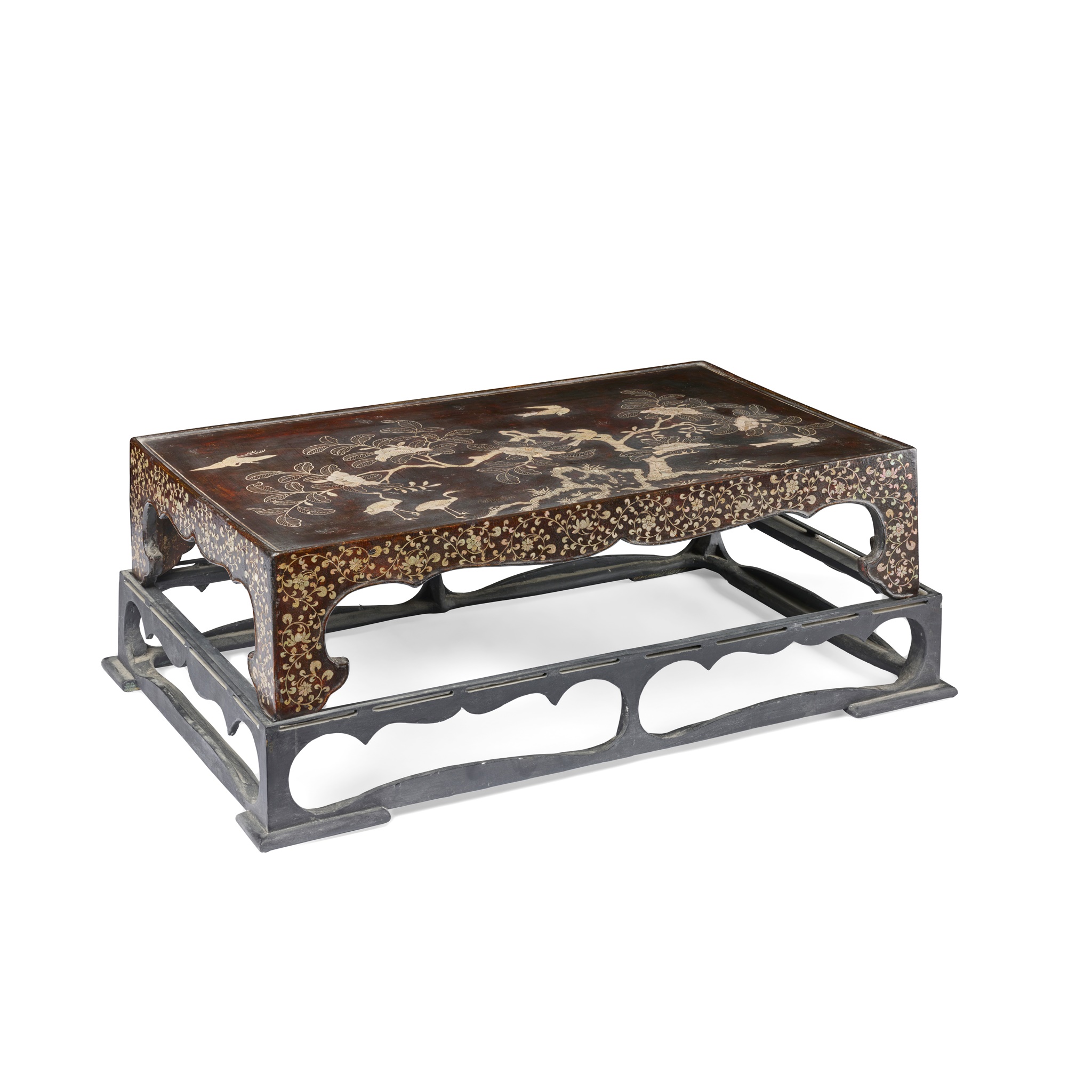 BLACK LACQUER MOTHER-OF-PEARL-INLAID TABLE