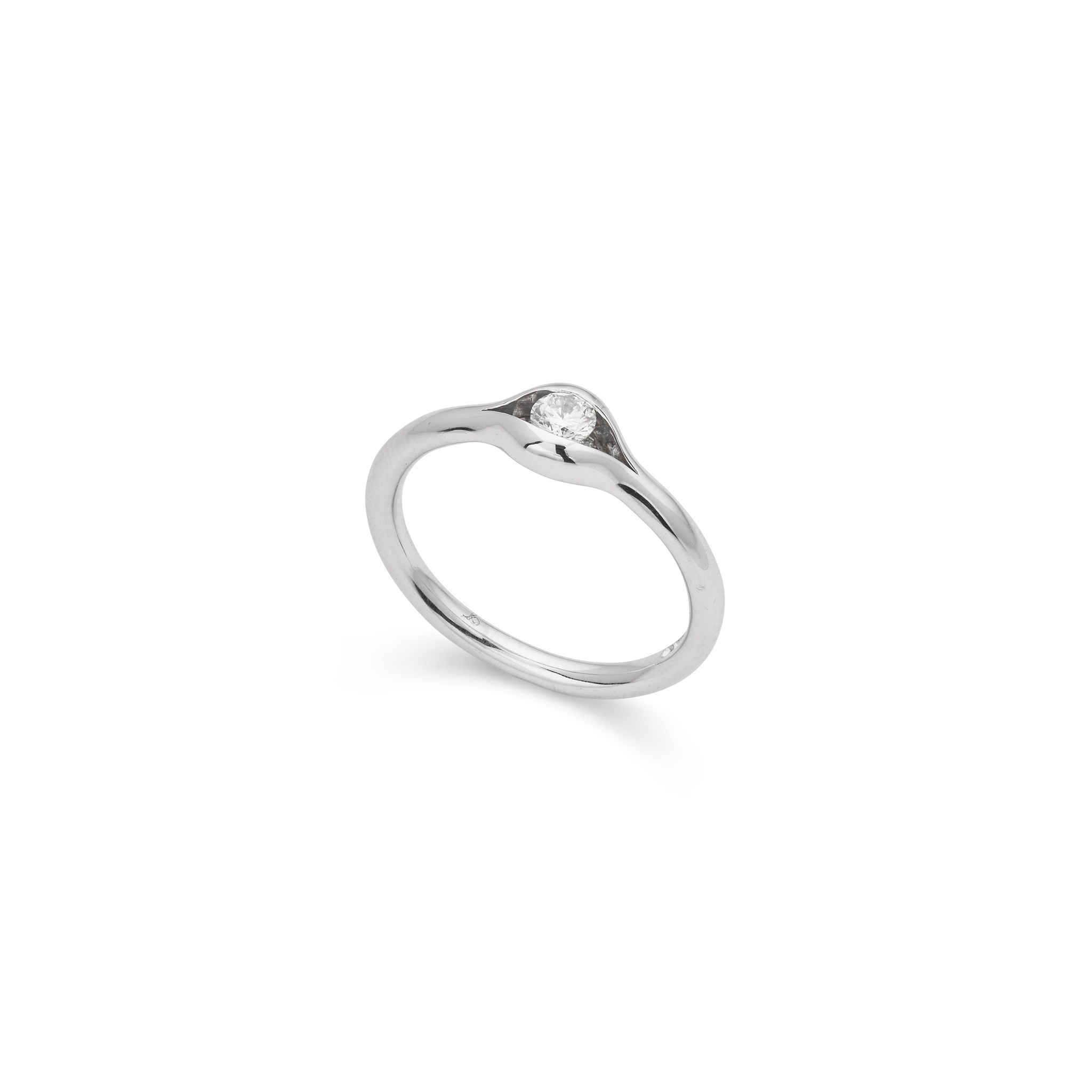 An 18ct white gold diamond single-stone ring