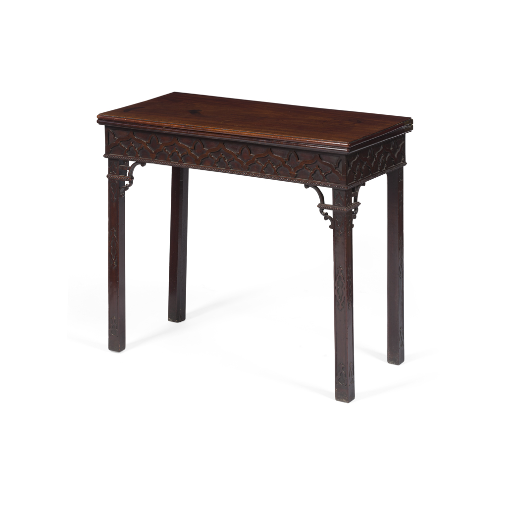 GEORGE III MAHOGANY FOLDOVER TEA TABLE