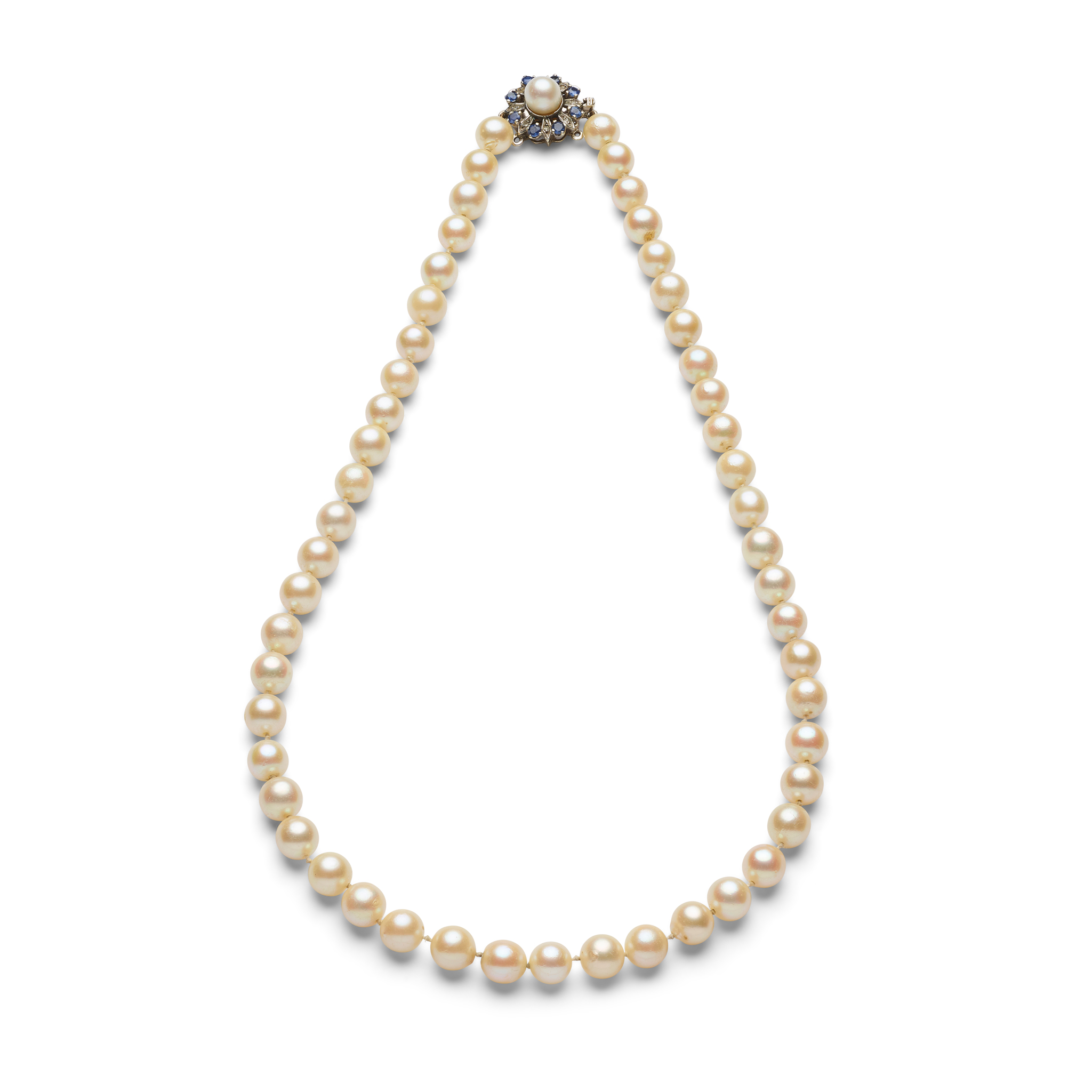 A cultured pearl necklace