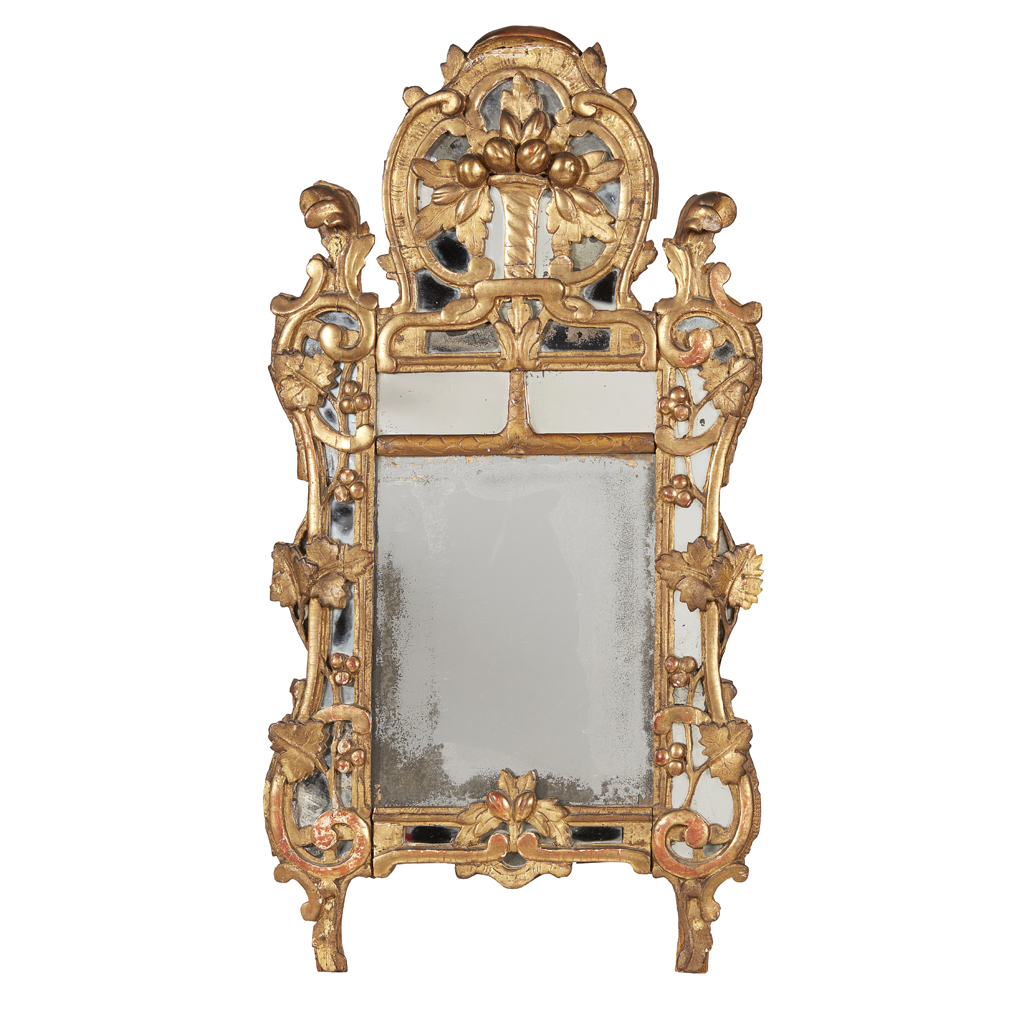 ITALIAN CARVED GILTWOOD MIRROR