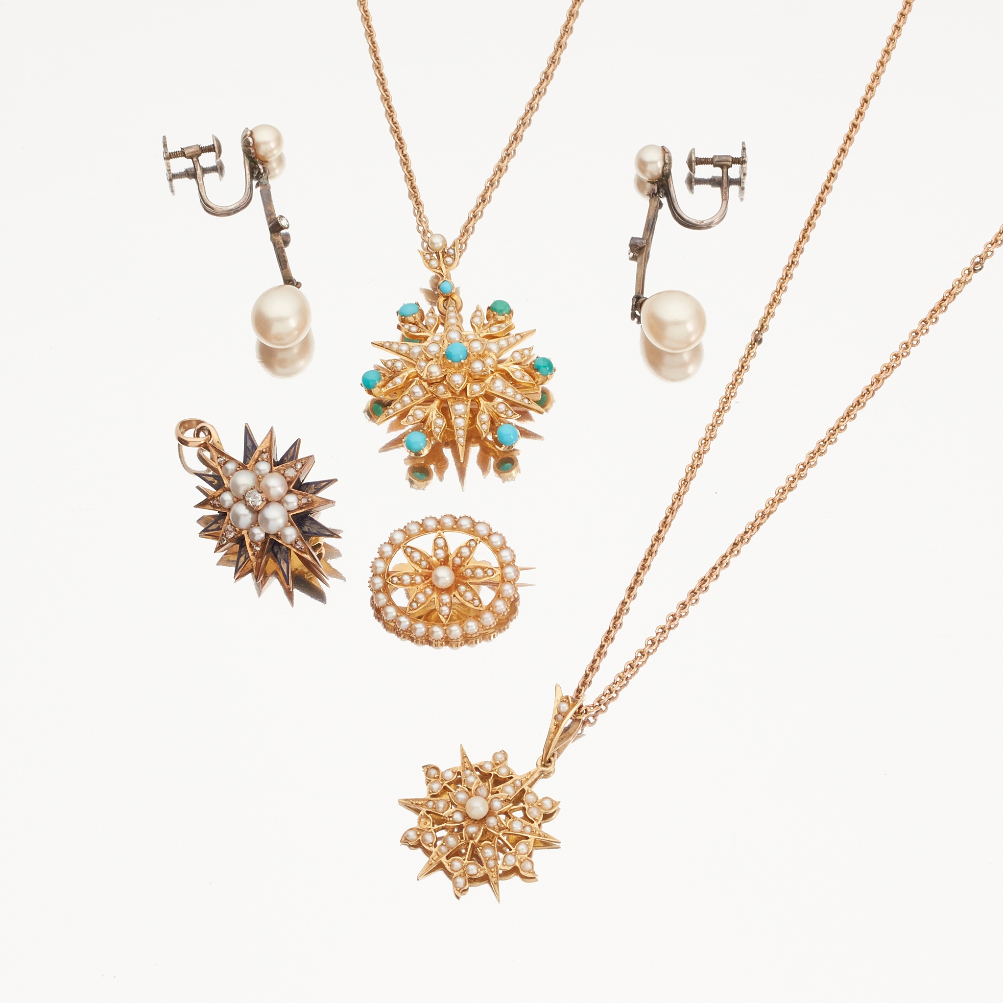 A collection of pearl set jewellery