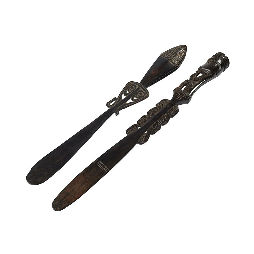 PAIR OF MASSIM LIME SPATULAS