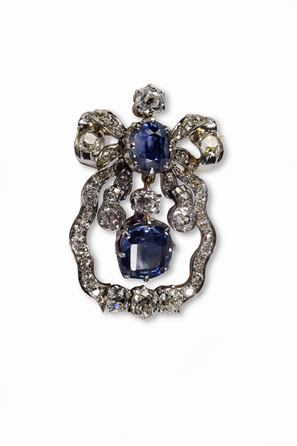 A Victorian sapphire and diamond brooch/pendant,