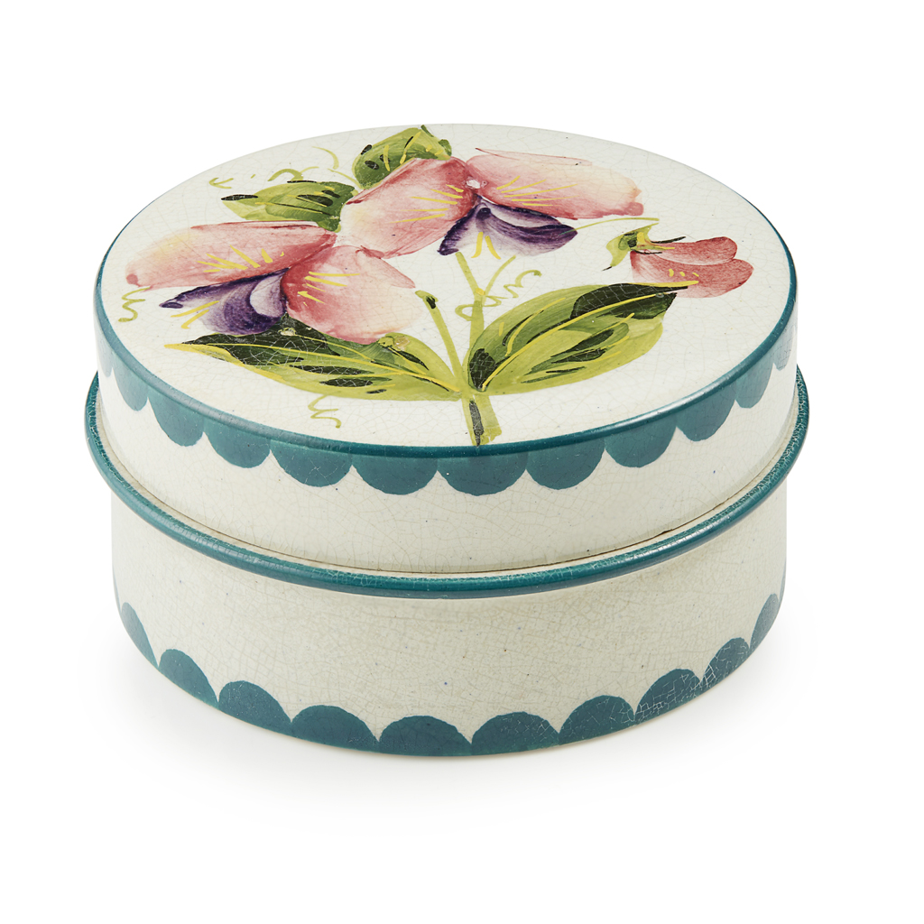 A WEMYSS WARE LOW POMADE