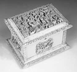 A Canton carved ivory export jewellery container