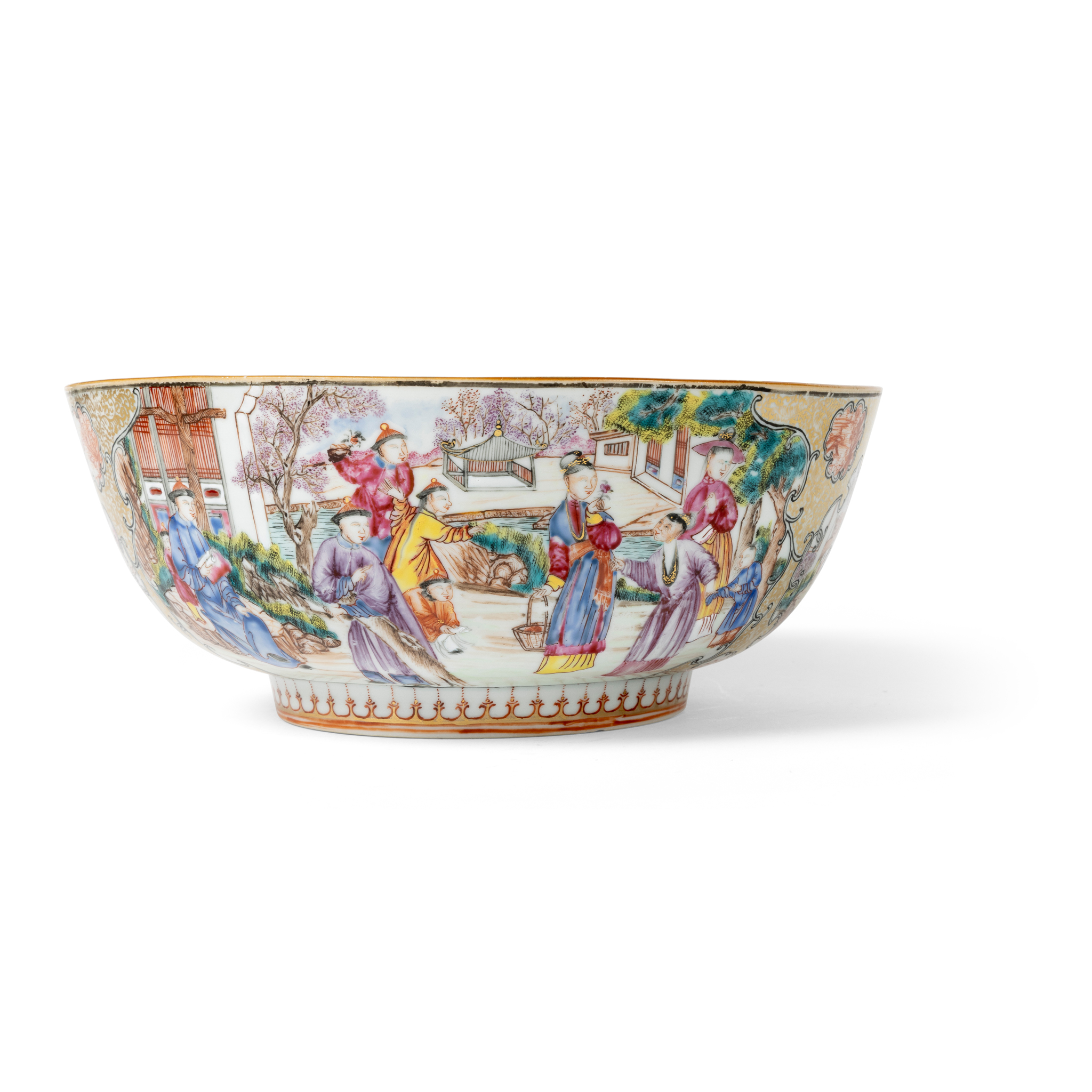 CHINESE EXPORT FAMILLE ROSE PUNCH BOWL