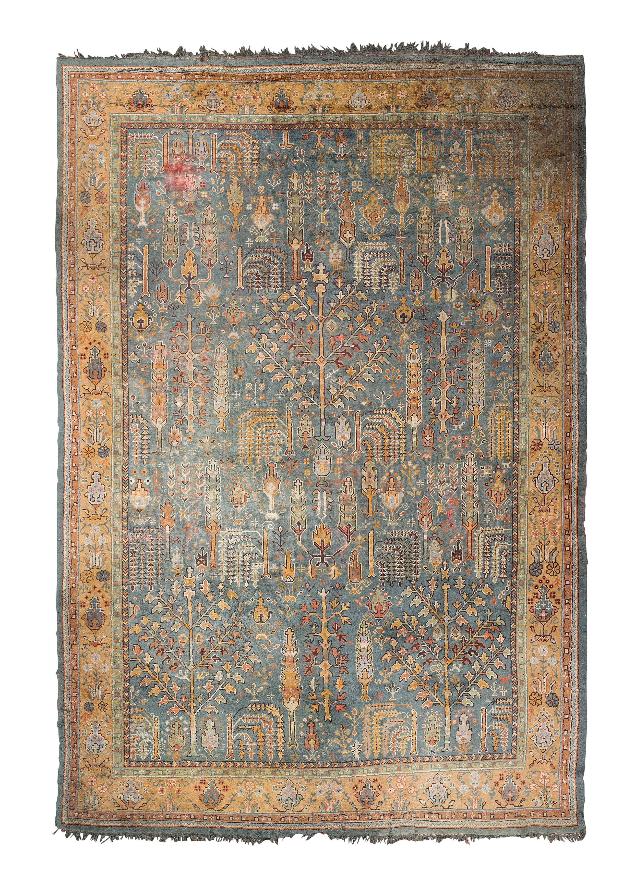 USHAK CARPET