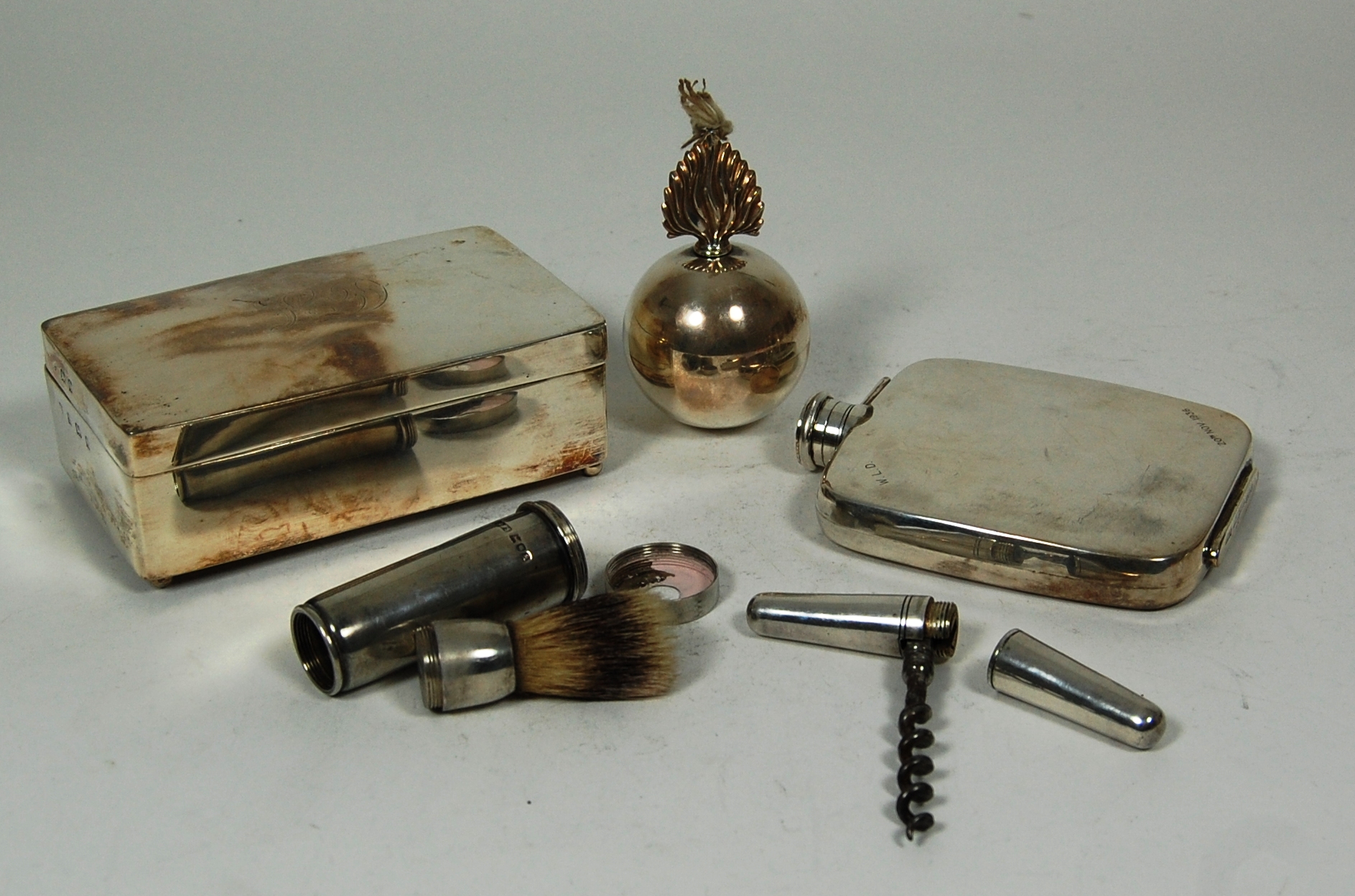 A regimental table lighter