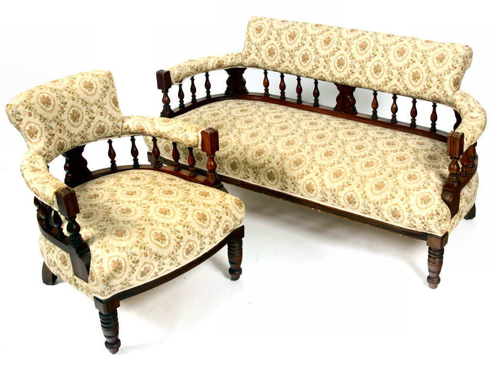 A late Victorian three piece parlour suite
