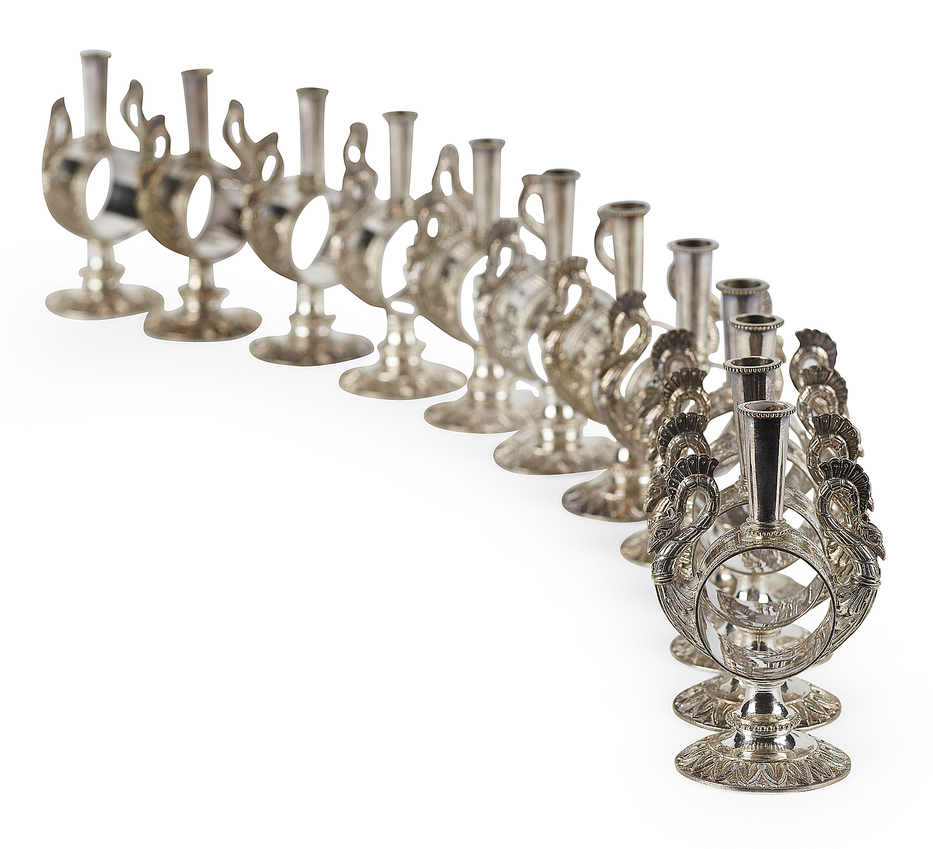 SET OF TWELVE HEAVY WHITE METAL NAPKIN RING HOLDERS
