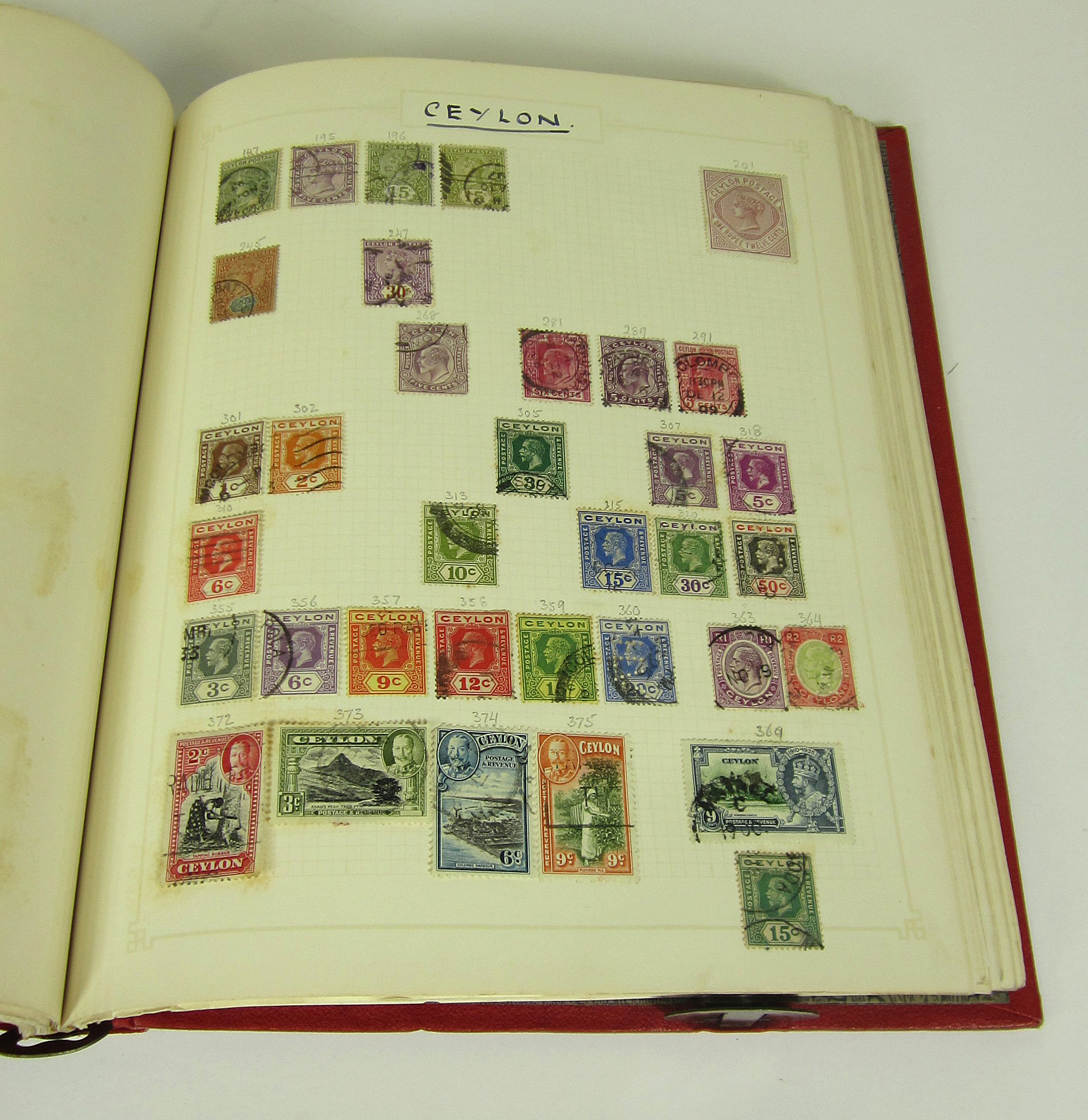COLLECTION OF BRITISH EMPIRE STAMPS