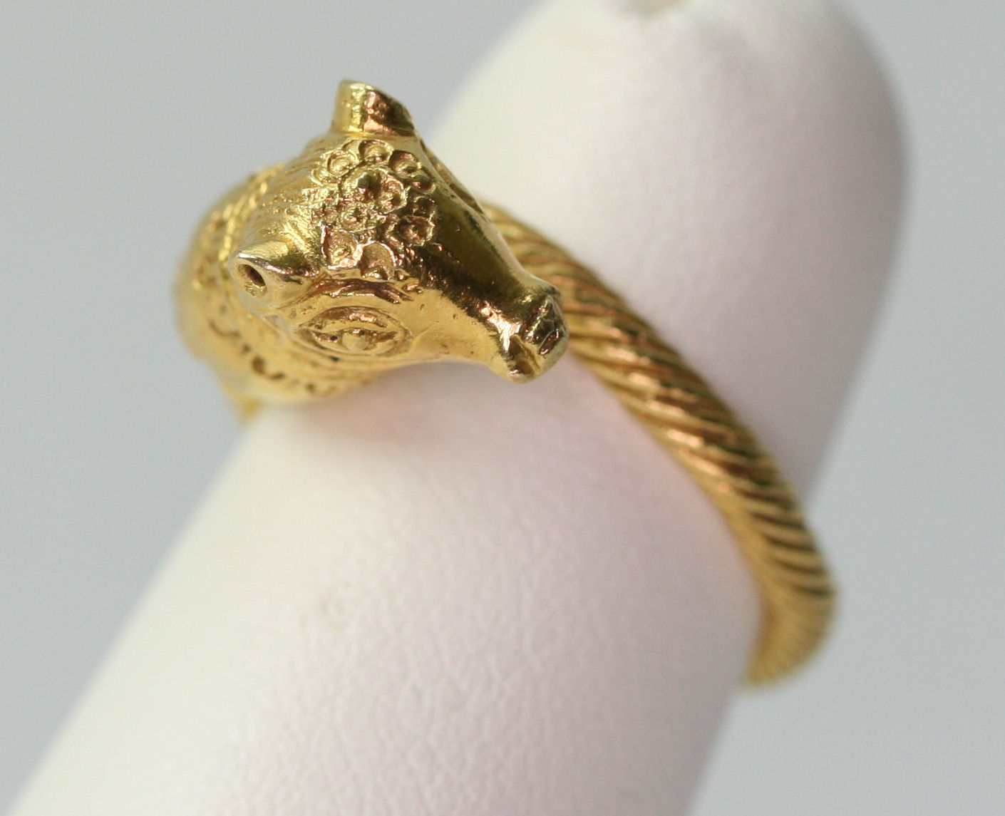 ILIAS LALALOUNIS - a Greek gold Byzantine bull's head ring