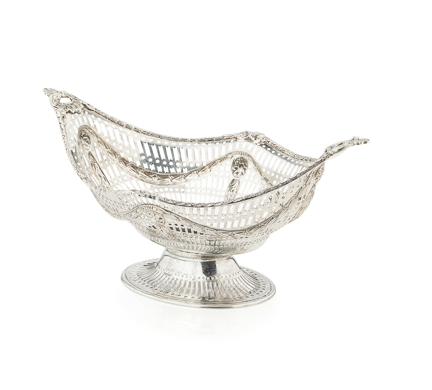 An Edwardian fruit basket