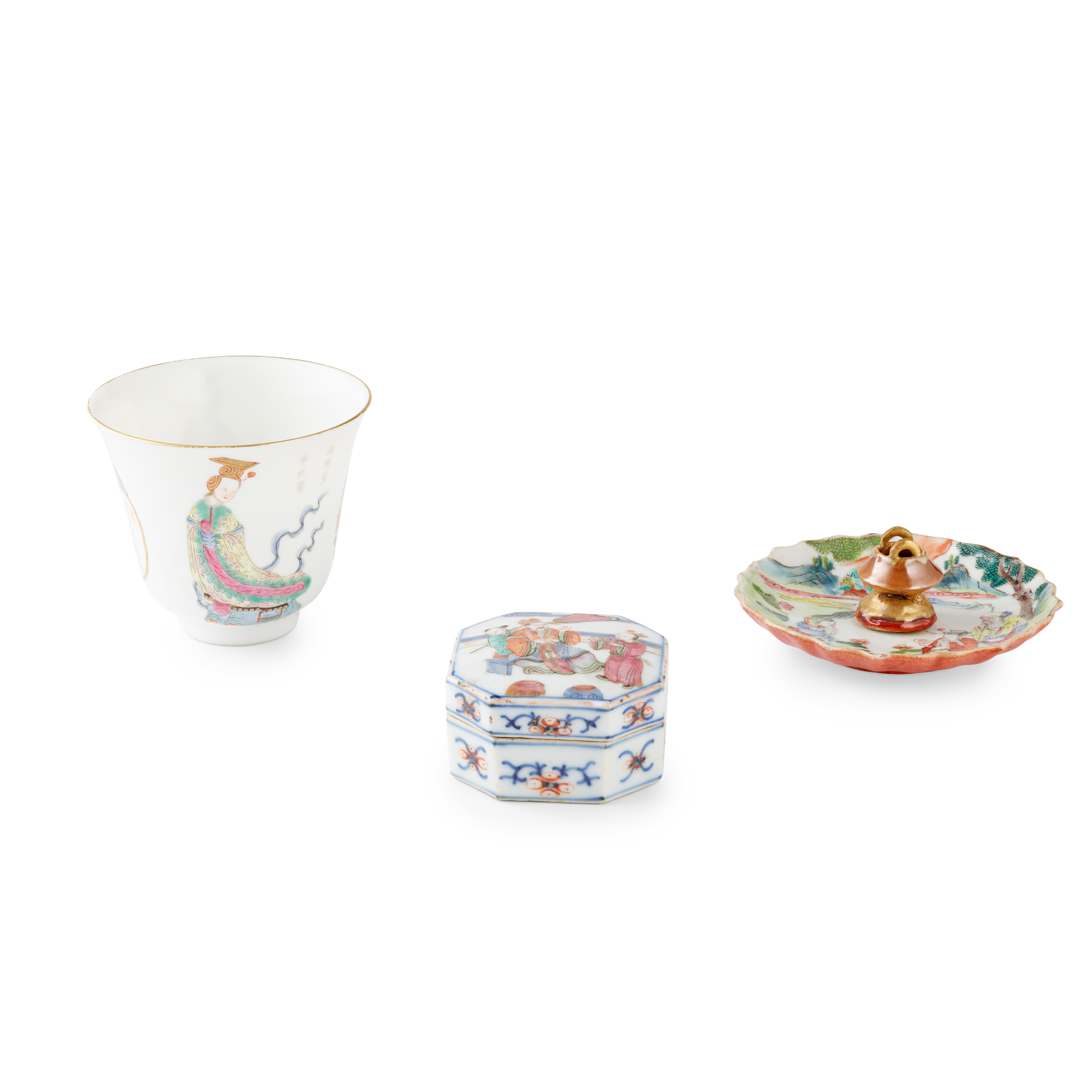 GROUP OF THREE FAMILLE ROSE WARES