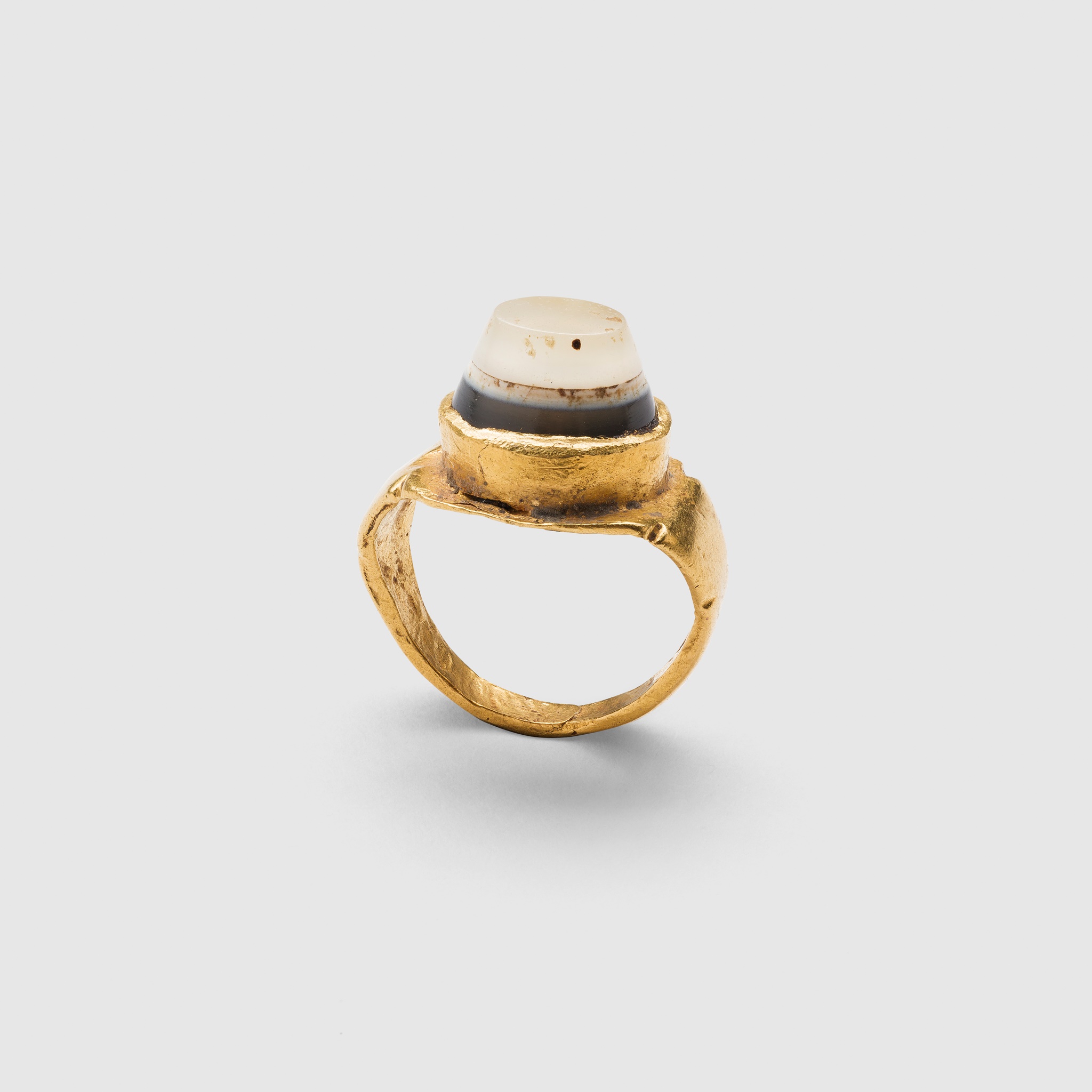 ROMAN GOLD RING