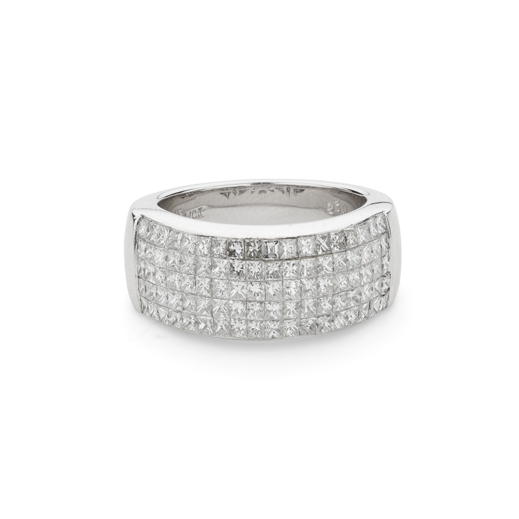 A contemporary diamond set ring
