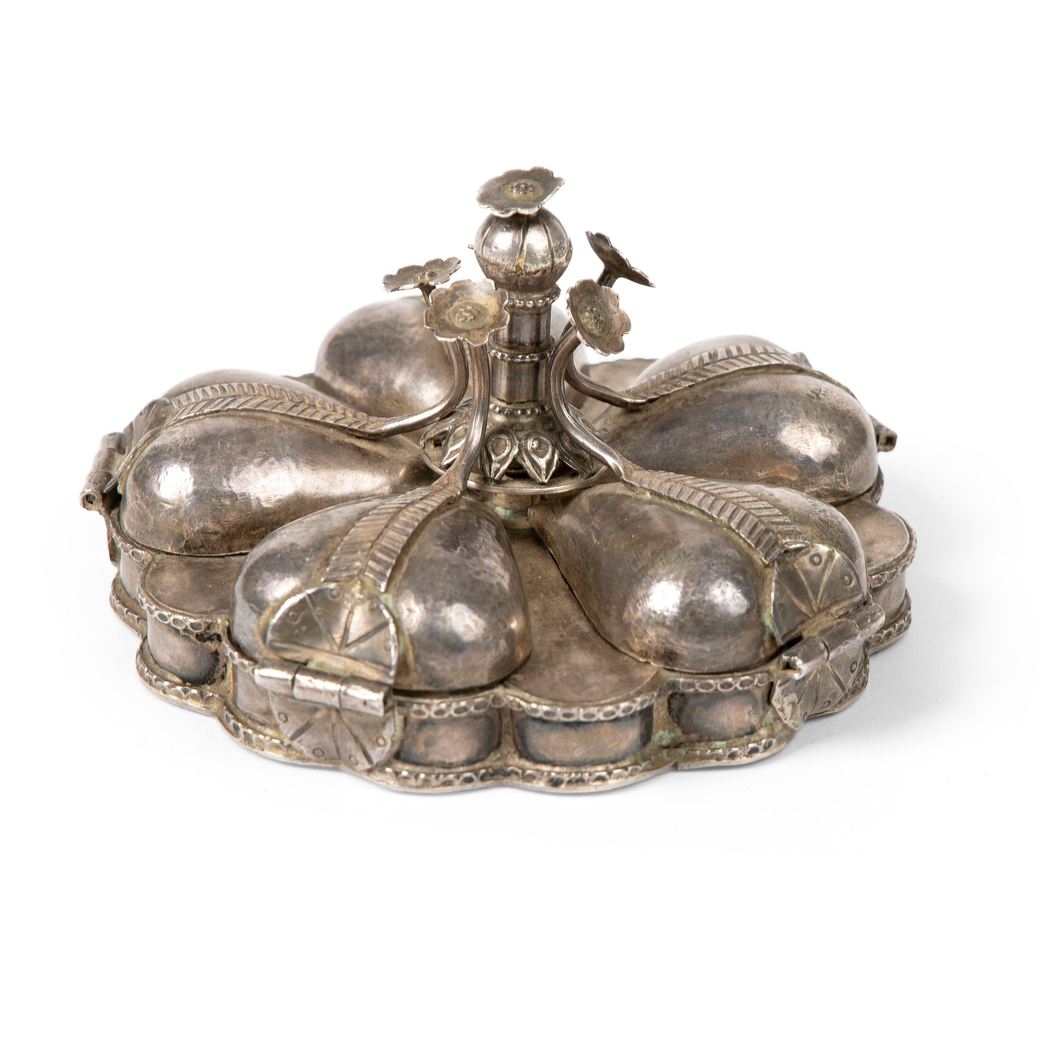 SILVER SPICE BOX (PAANDAN)