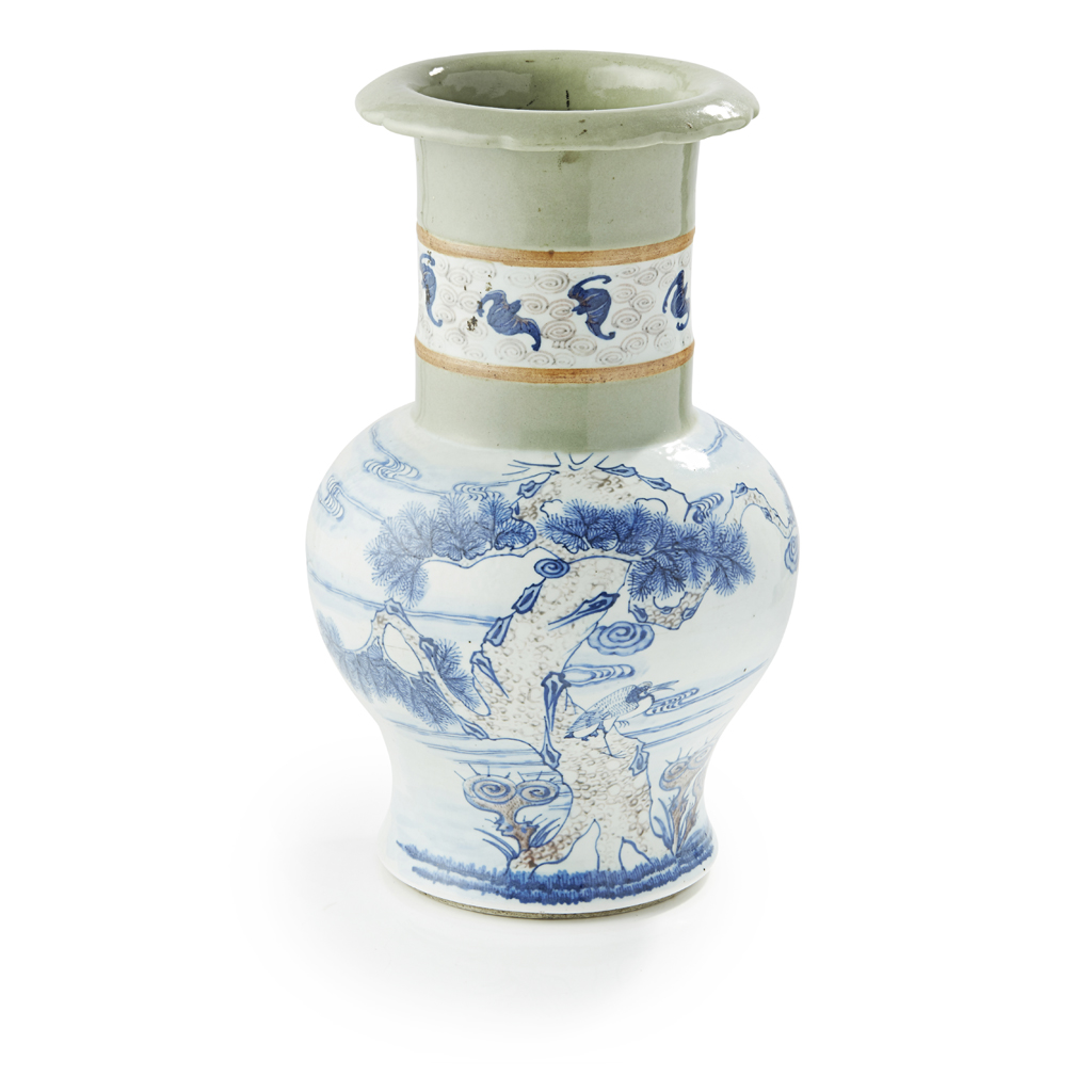 BLUE AND WHITE DECORATED CELADON GROUND BALUSTER VASE