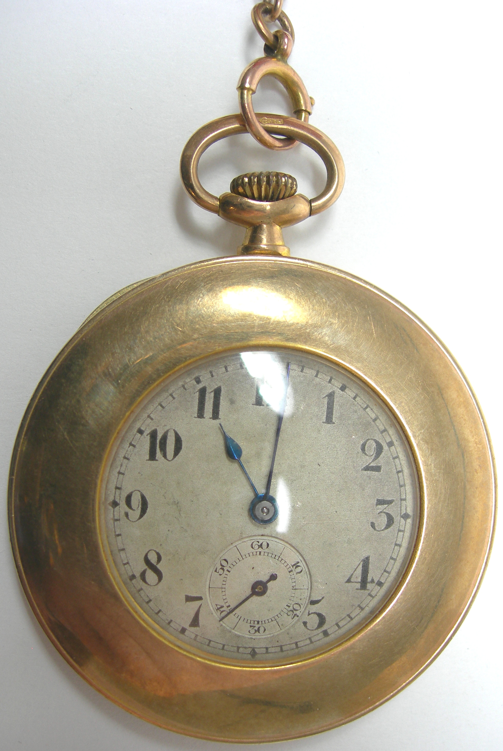 A 1920's 9ct gold pocket watch,