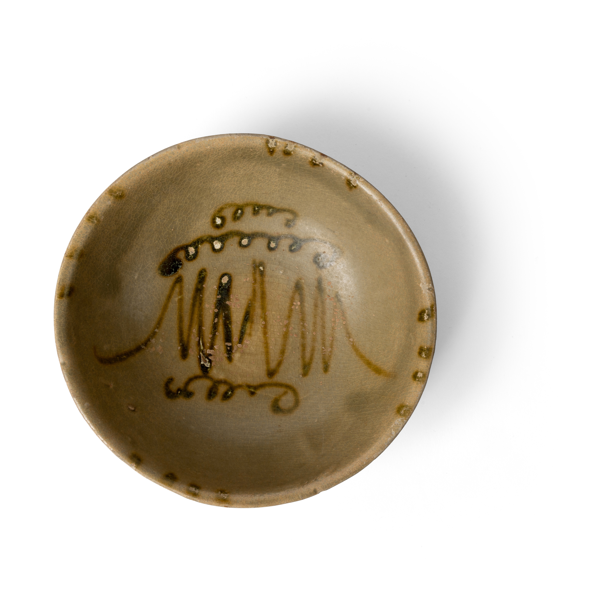 CHINESE CHANGSHA POLYCHROME-DECORATED TEA BOWL