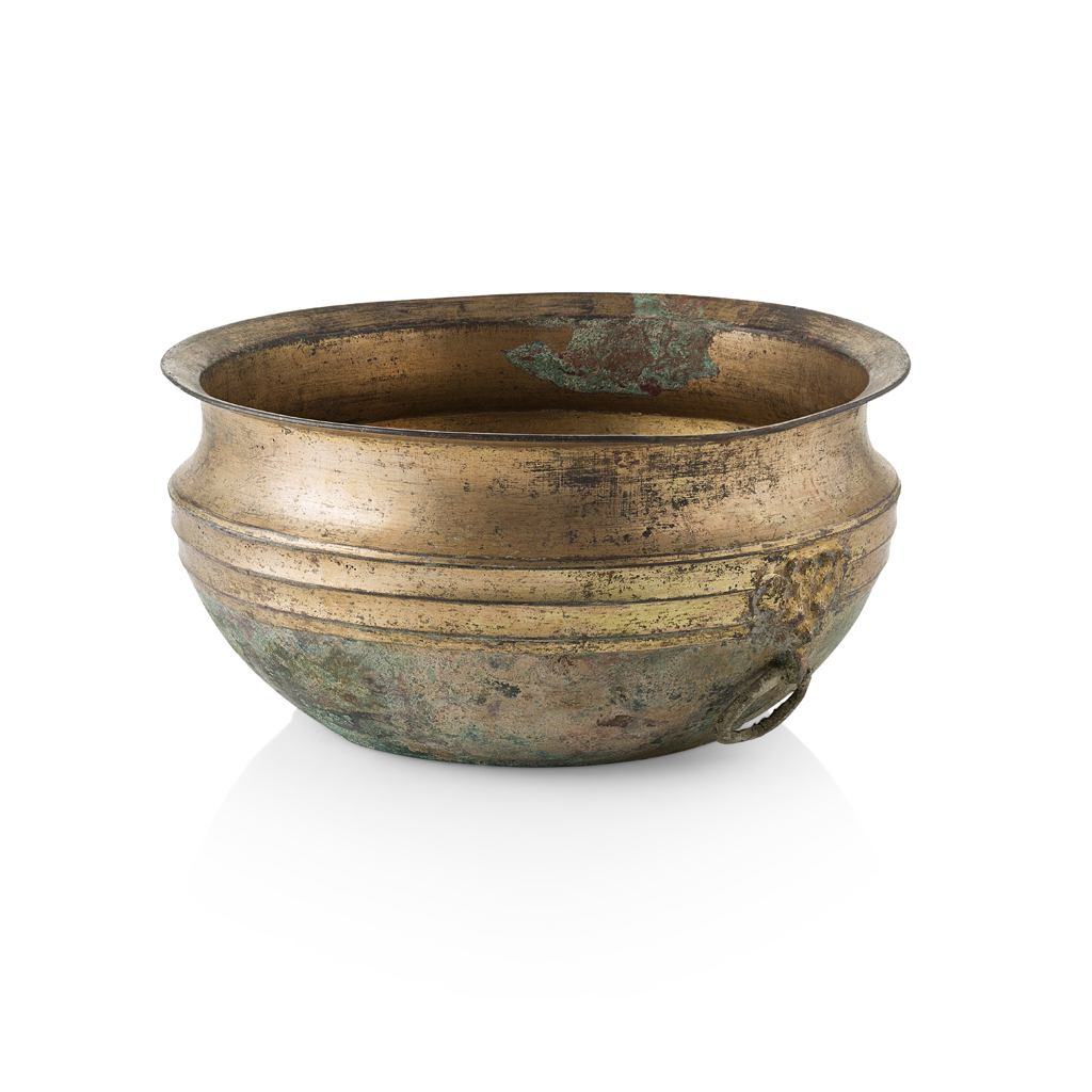 GILT BRONZE ARCHAISTIC TWIN-HANDLE BASIN, JIAN