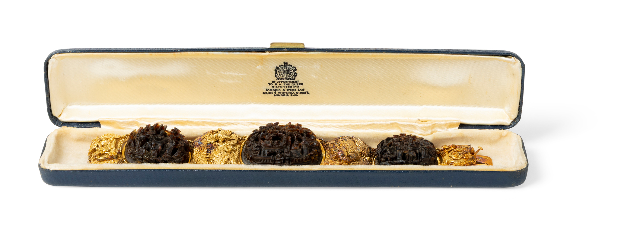 CHINESE CARVED TORTOISESHELL AND SILVER GILT FILIGREE BRACELET